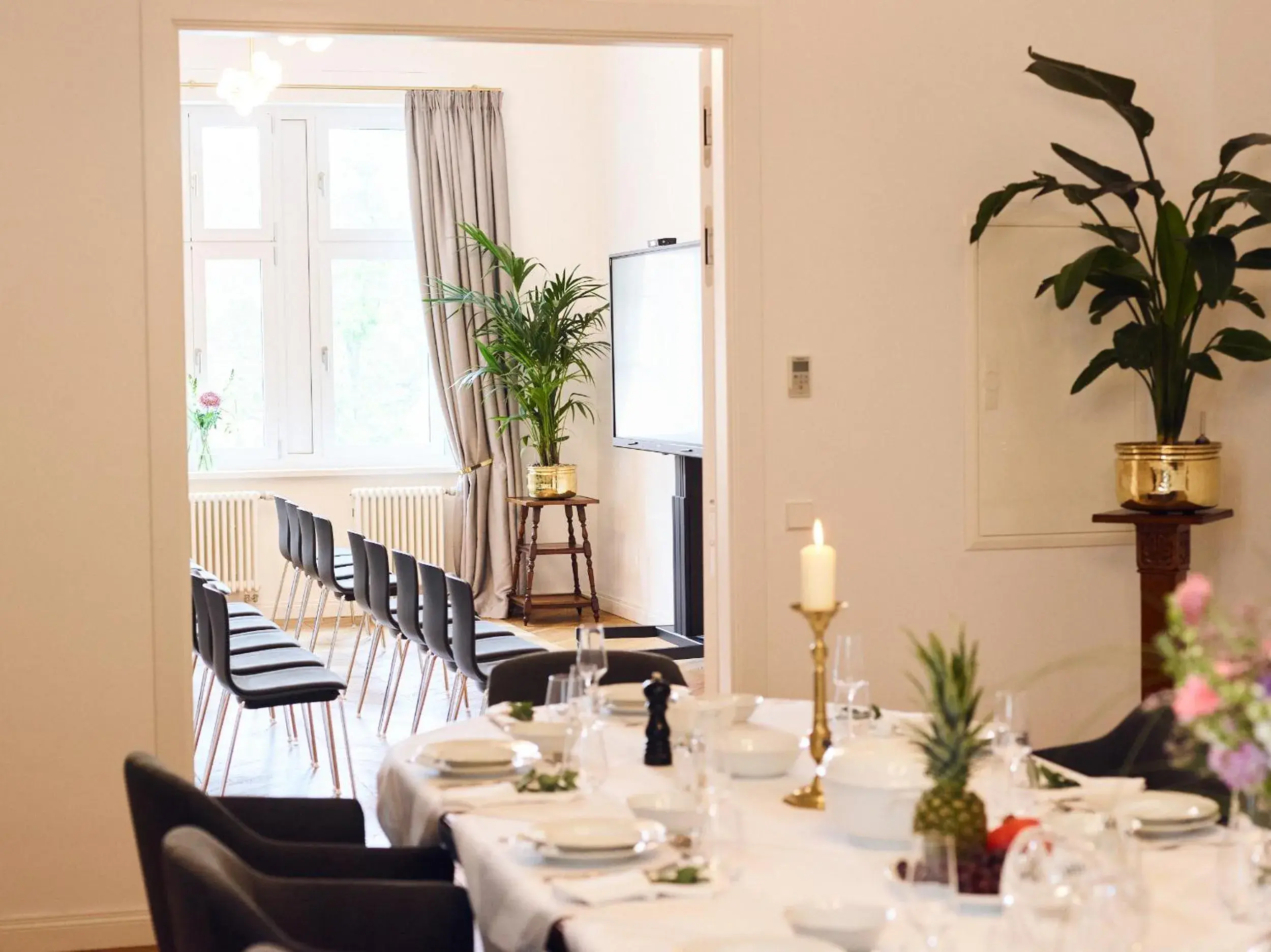 Restaurant/Places to Eat in Hotel Lindenufer