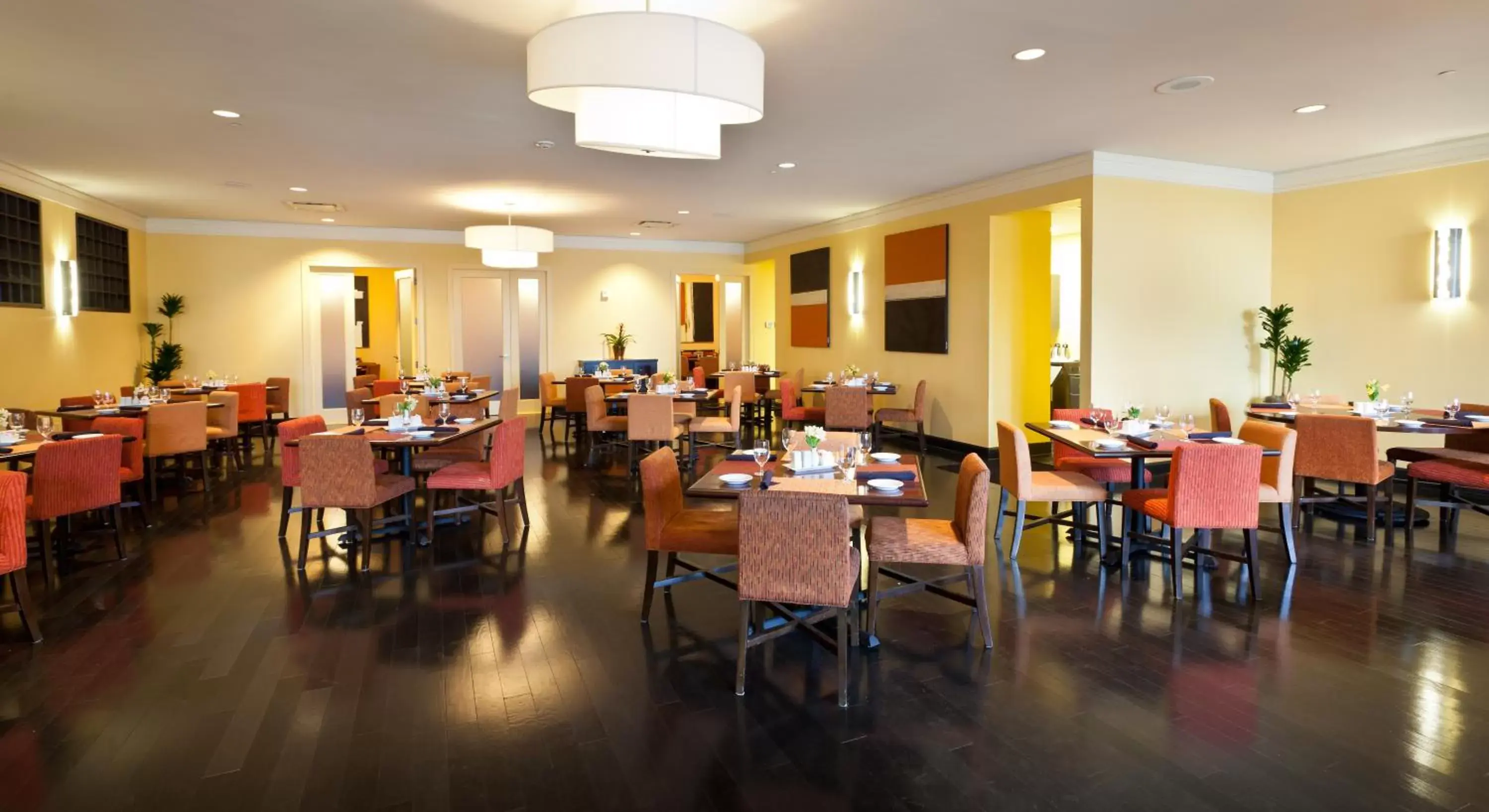 Restaurant/Places to Eat in Clarion Hotel New Orleans - Airport & Conference Center