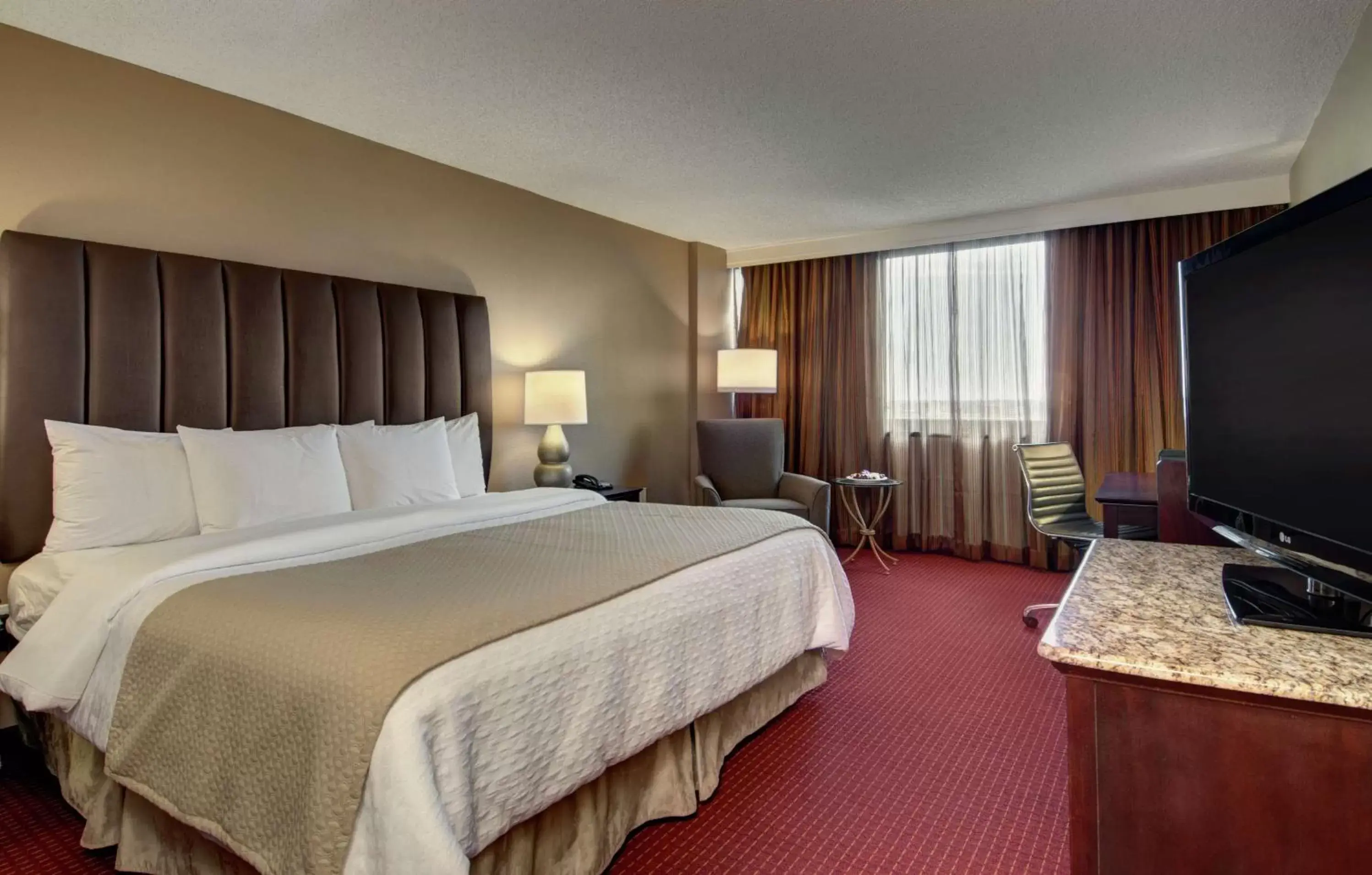 Bedroom, Bed in Embassy Suites by Hilton West Palm Beach Central