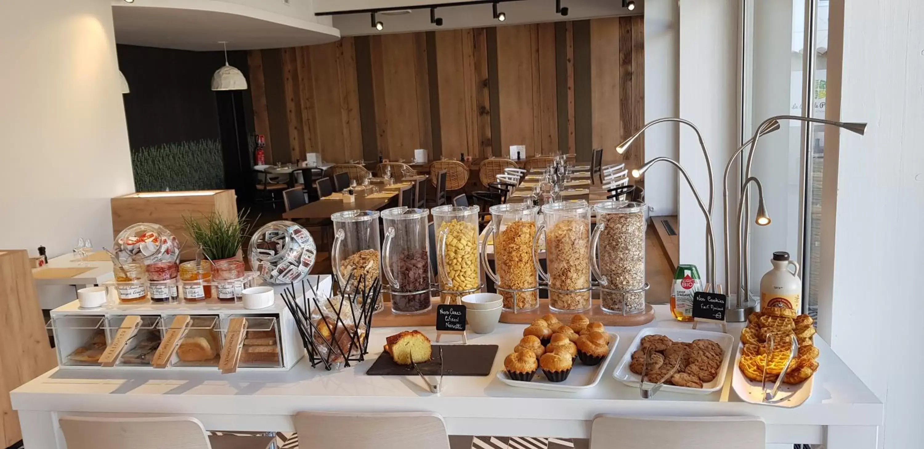 Buffet breakfast, Food in Novotel Narbonne Sud A9/A61