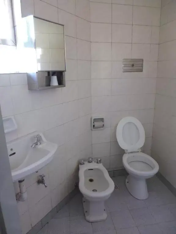 Double Room with Private Bathroom - single occupancy in Suite Confortable en Palermo Omega Double Room with Private Bathroom - single occupancy in Suite Confortable en Palermo Omega
