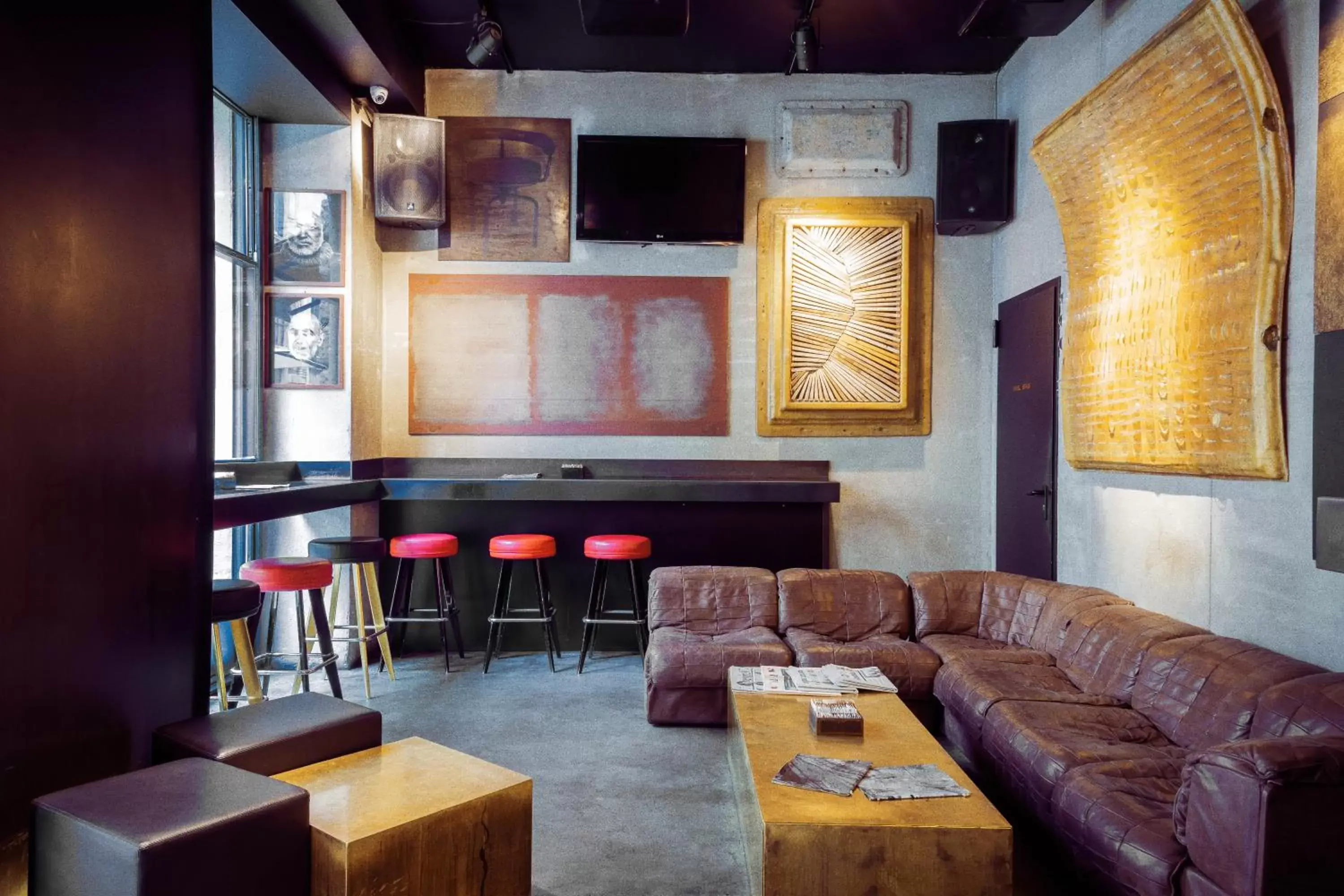 Lounge or bar, Lounge/Bar in STRAF, Milan, a Member of Design Hotels