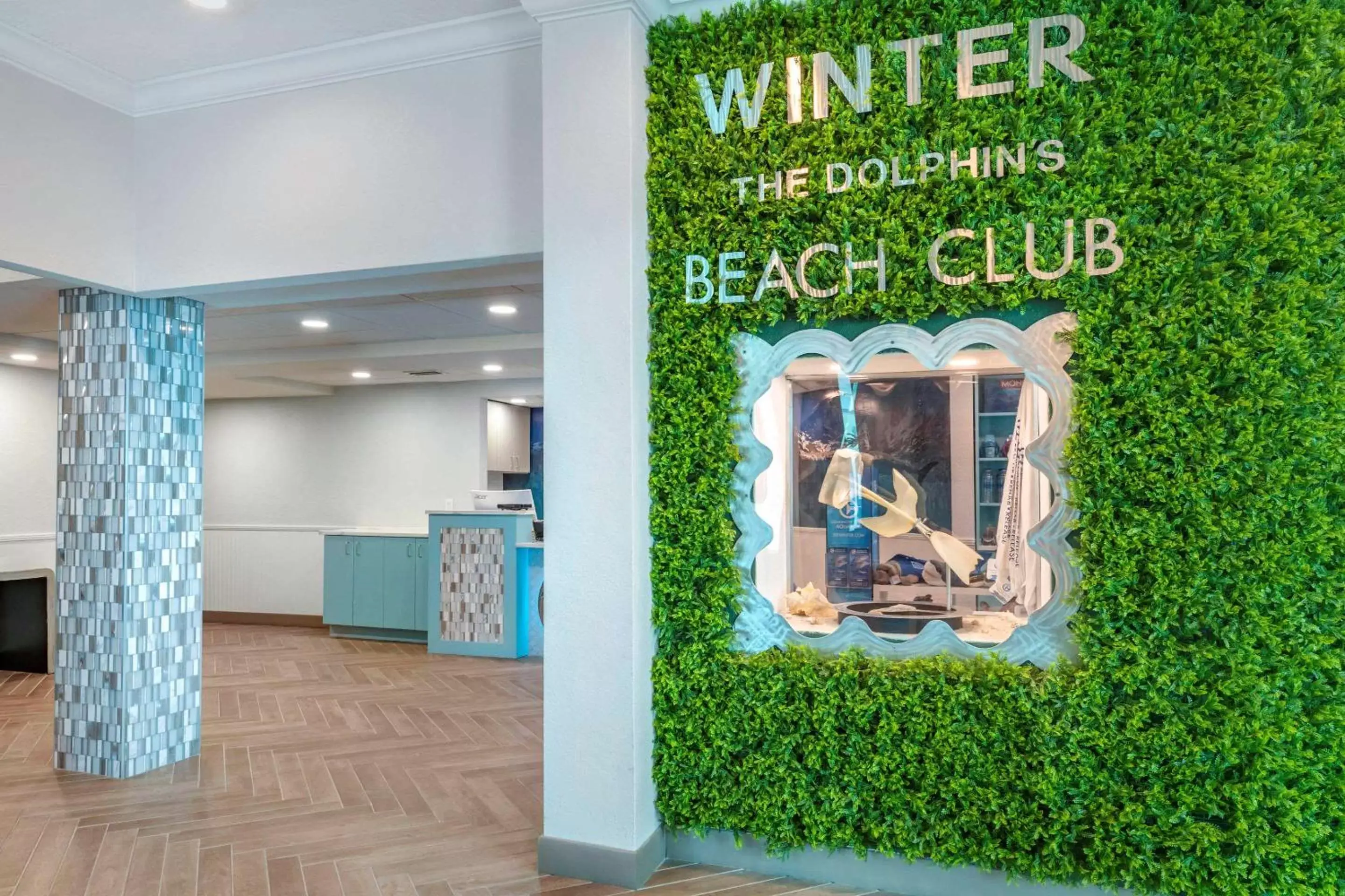 Lobby or reception in Winter the Dolphins Beach Club, Ascend Hotel Collection