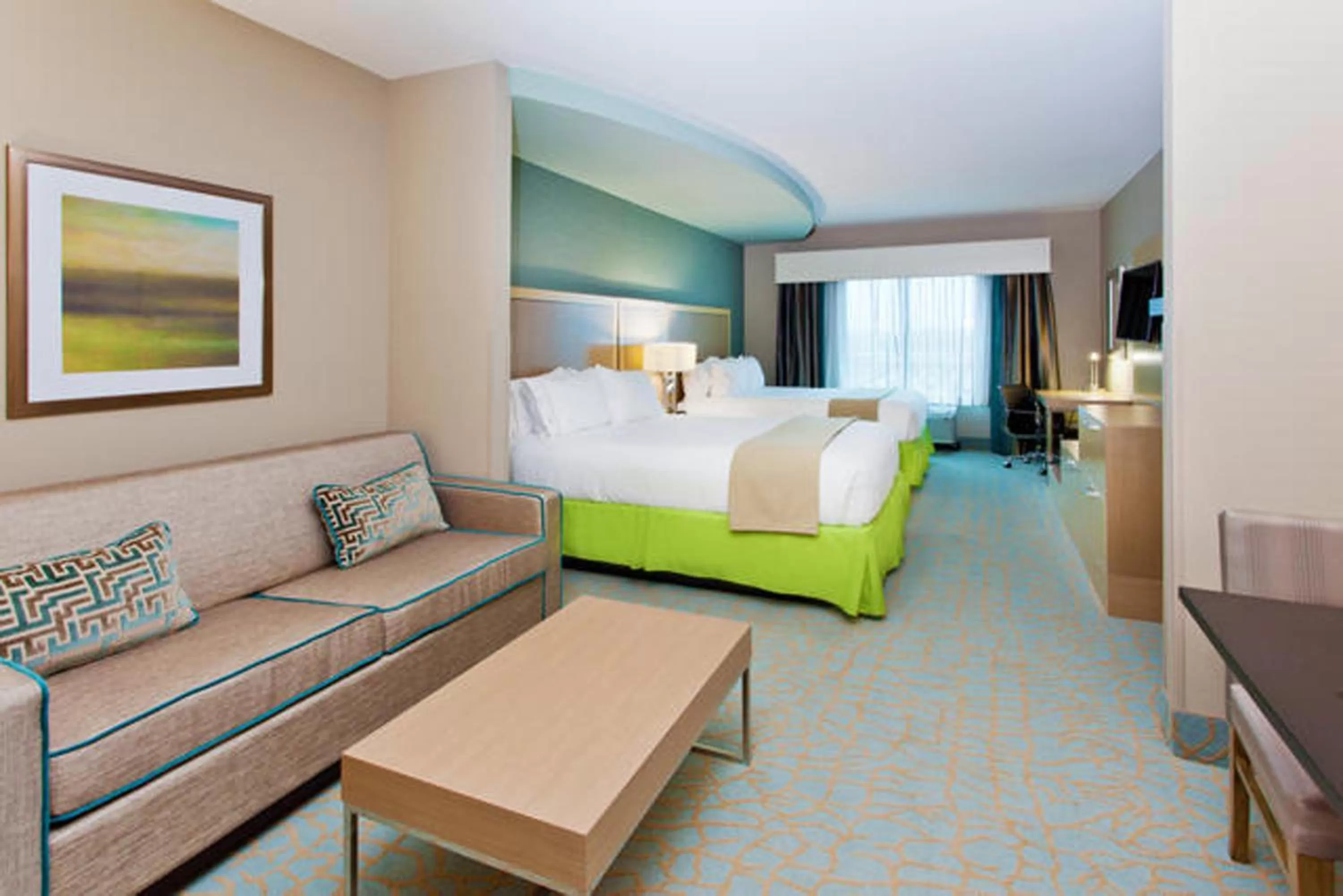 Photo of the whole room, Bed in Holiday Inn Express & Suites Warner Robins North West by IHG