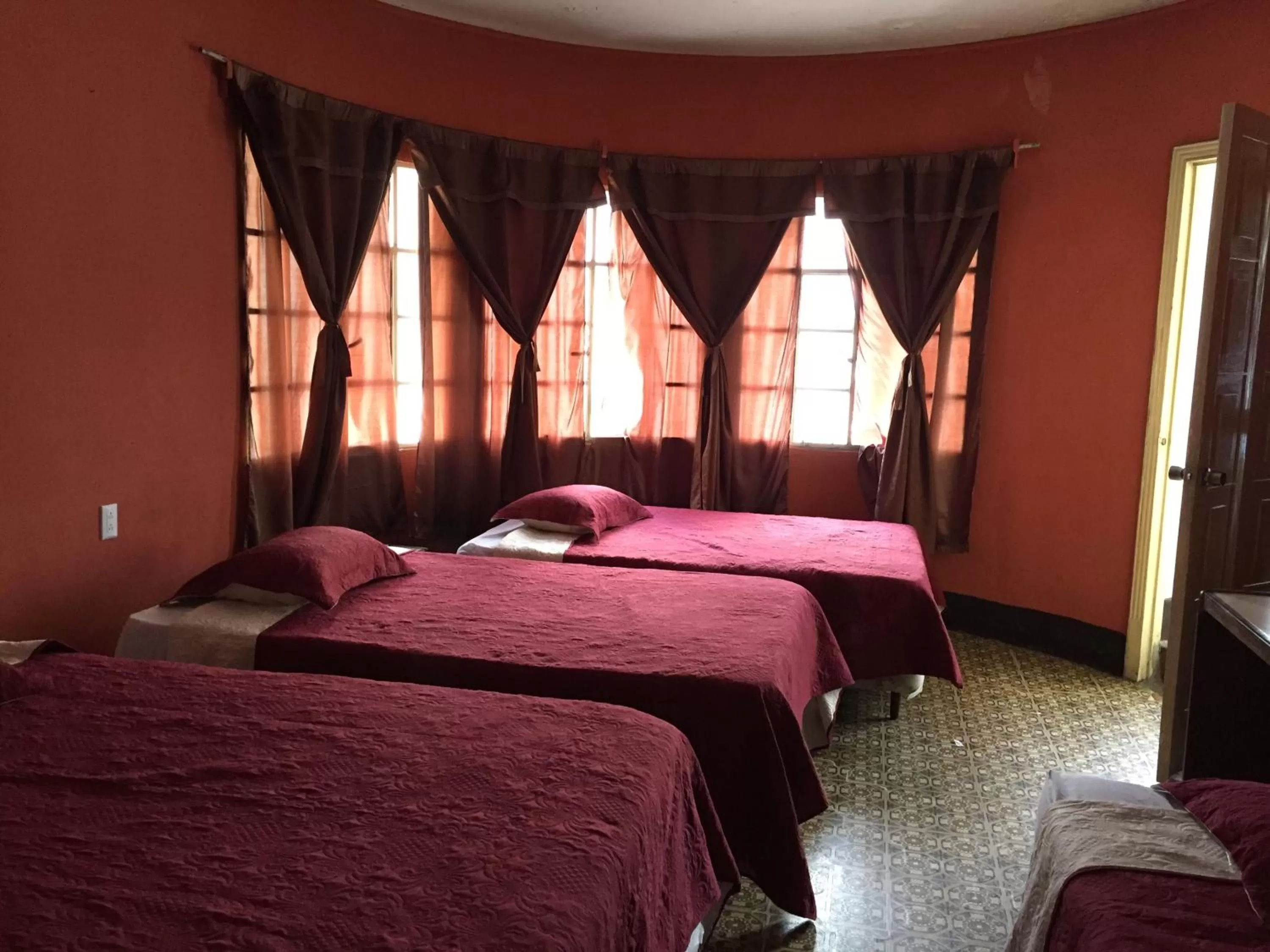 Photo of the whole room, Bed in Hotel Mayesstic