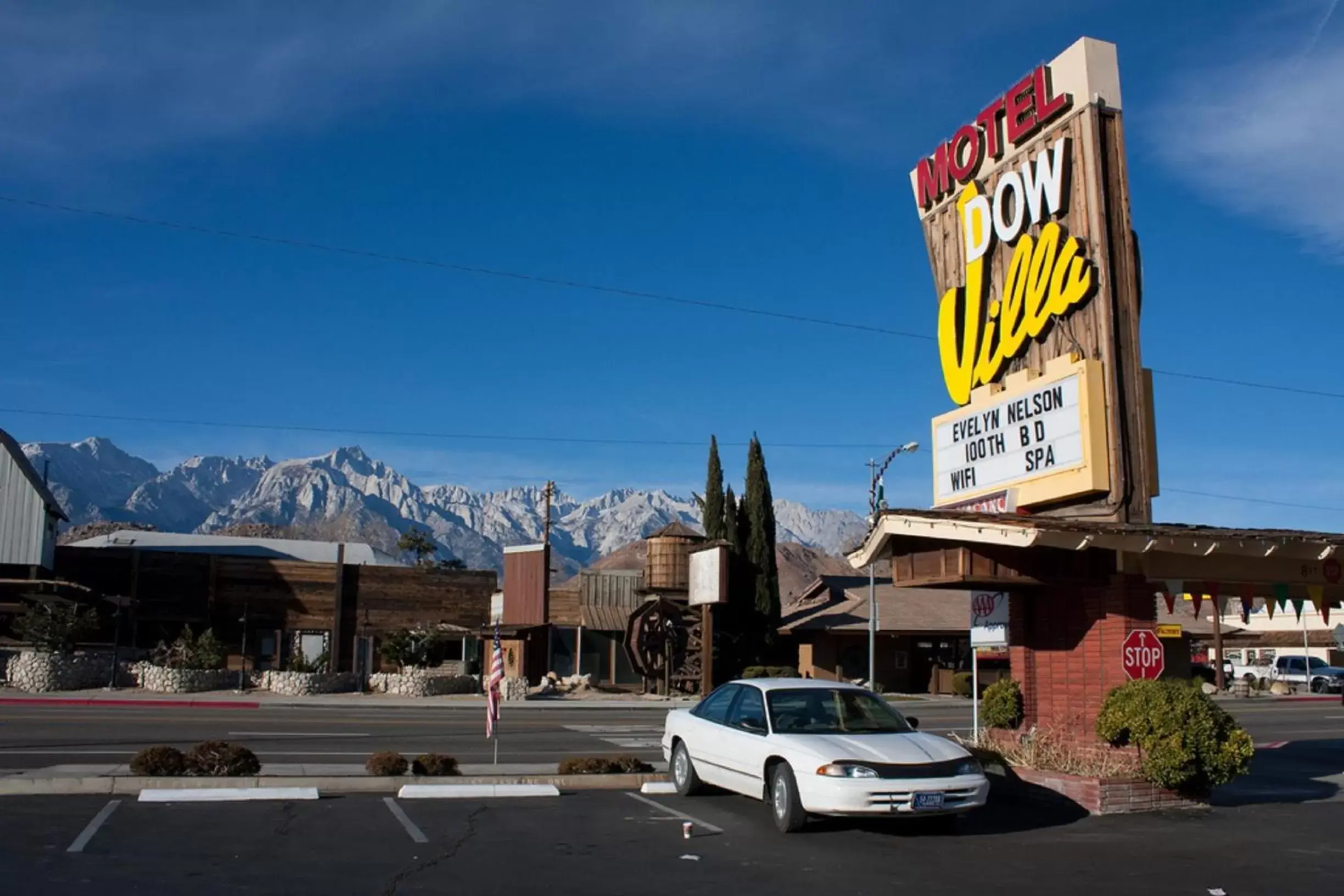 Mountain view in Dow Villa Motel