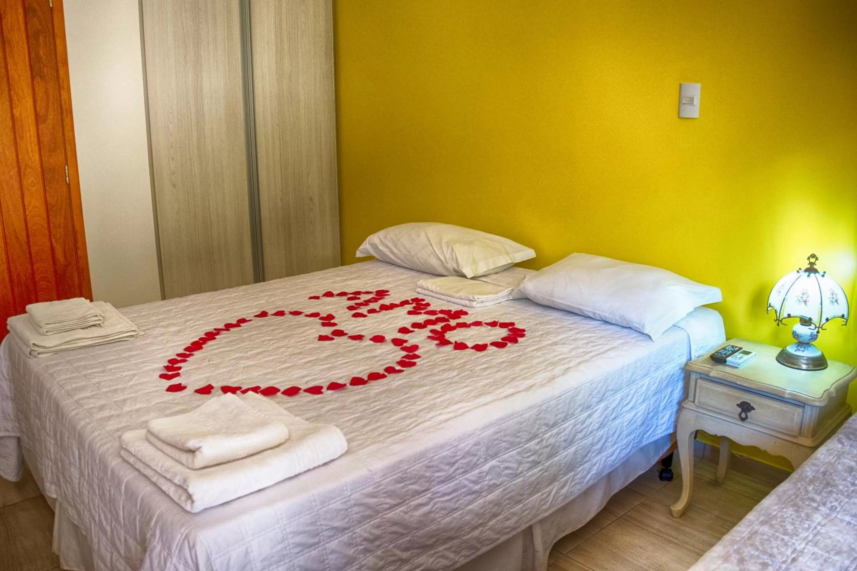 Photo of the whole room, Bed in Pousada Ipitanga IV