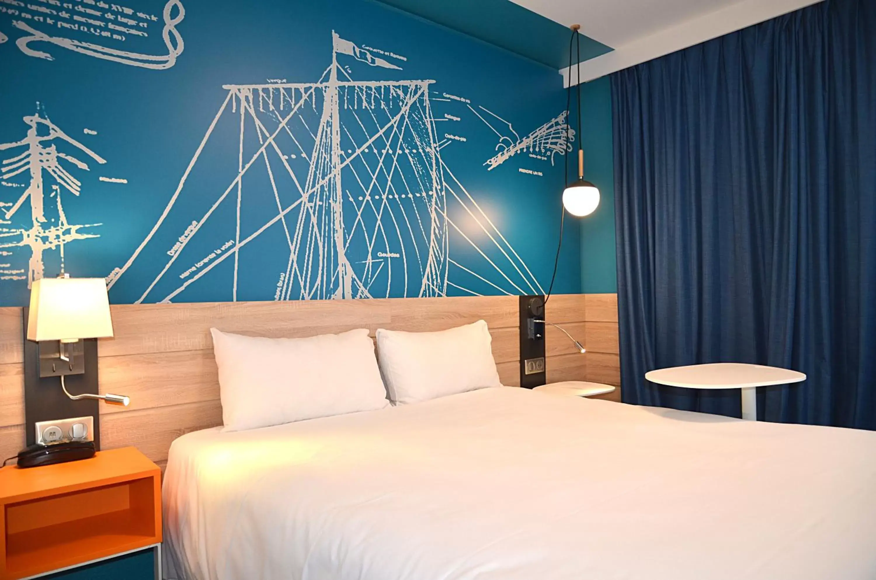 Photo of the whole room in ibis Styles Ancenis Centre