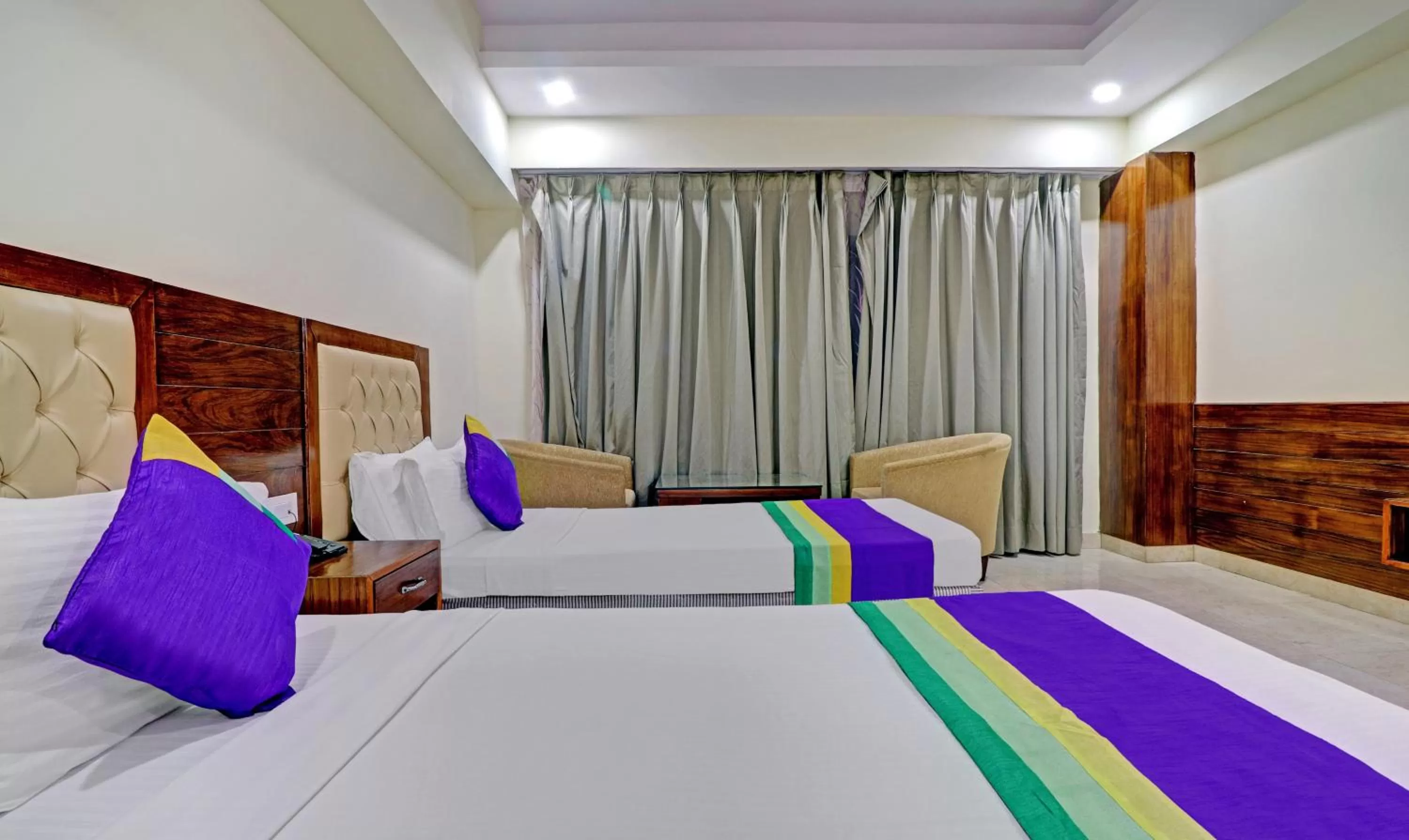 Bed in Treebo Tryst Pearl Avenue Ring Road