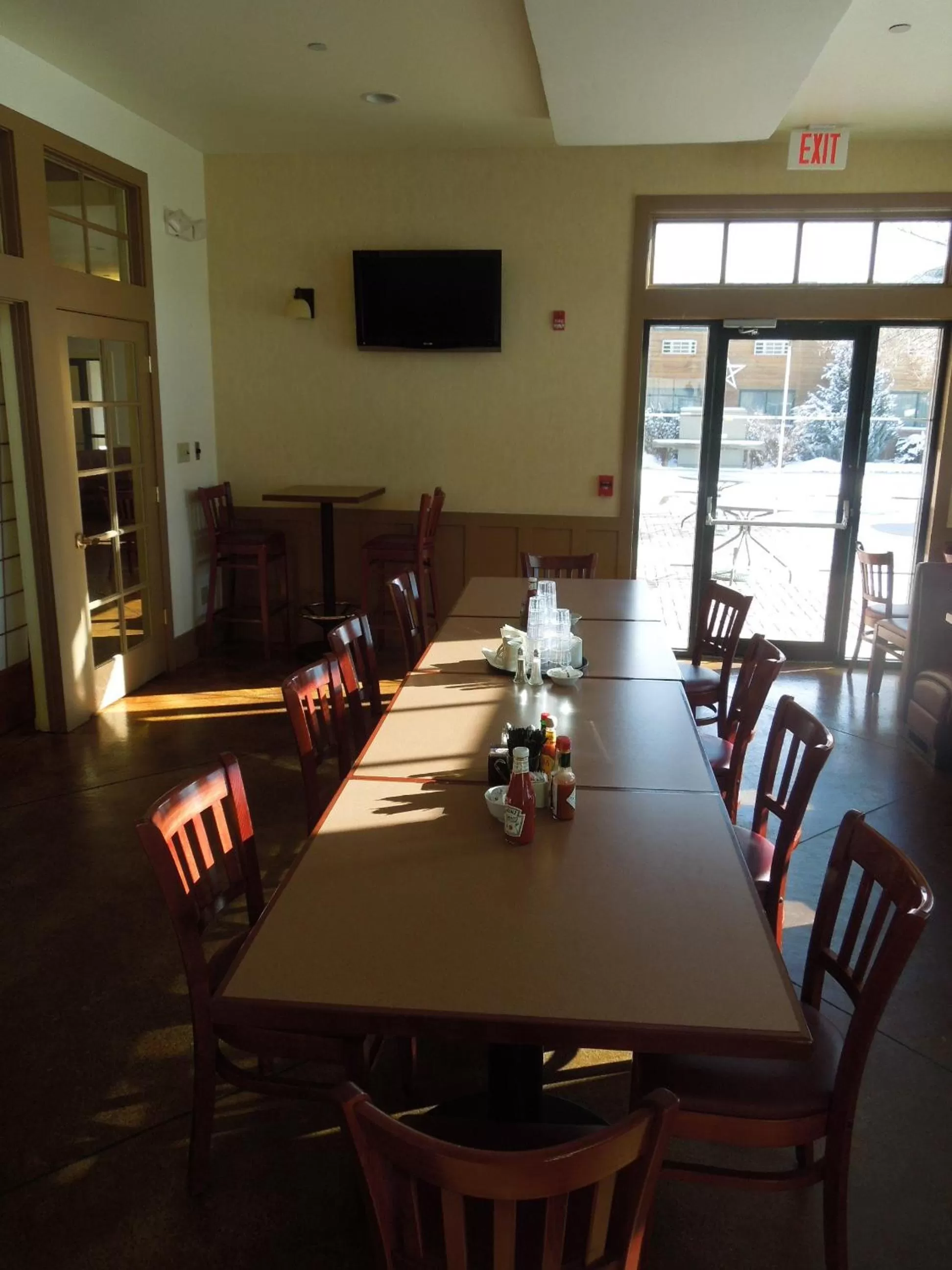 Day in Inn at Lander, Travelodge by Wyndham