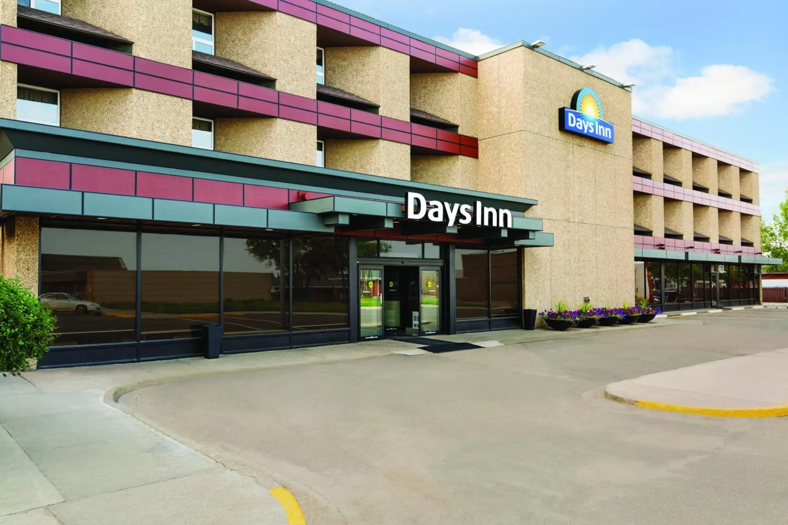 Property Building in Days Inn by Wyndham Vermilion