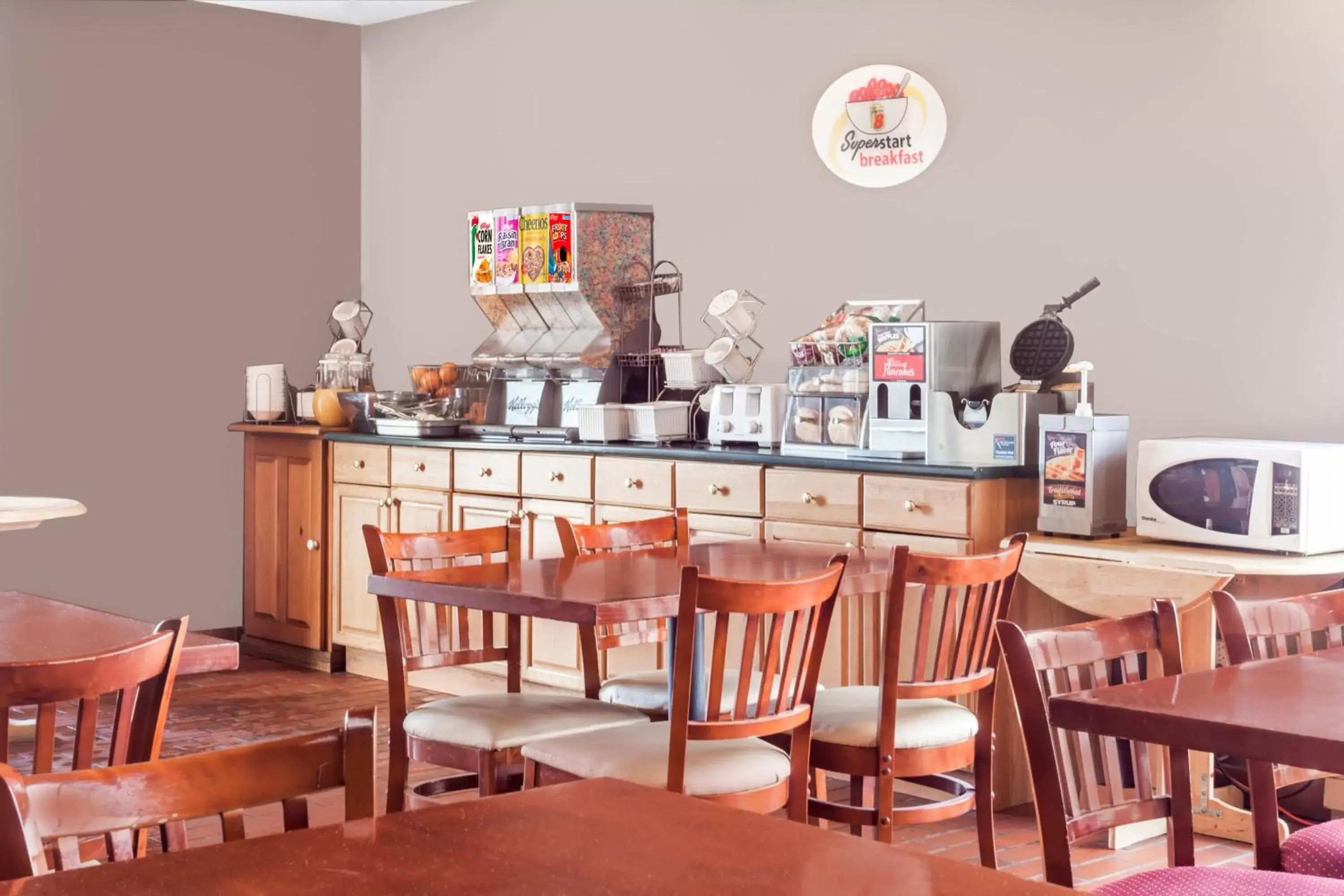 Continental breakfast, Restaurant/Places to Eat in Super 8 by Wyndham Sudbury ON