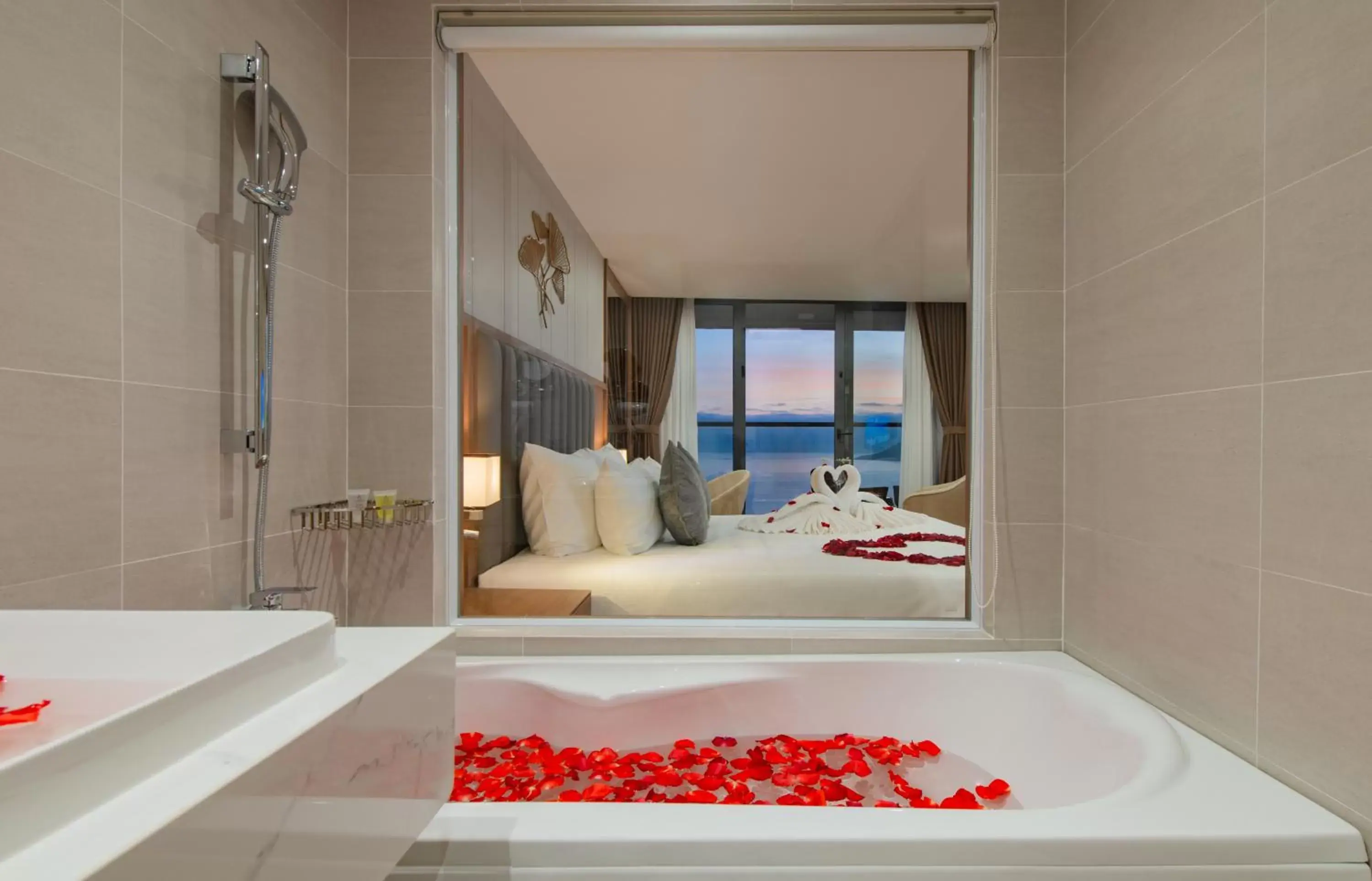 Bed, Bathroom in Grand Gosia Hotel