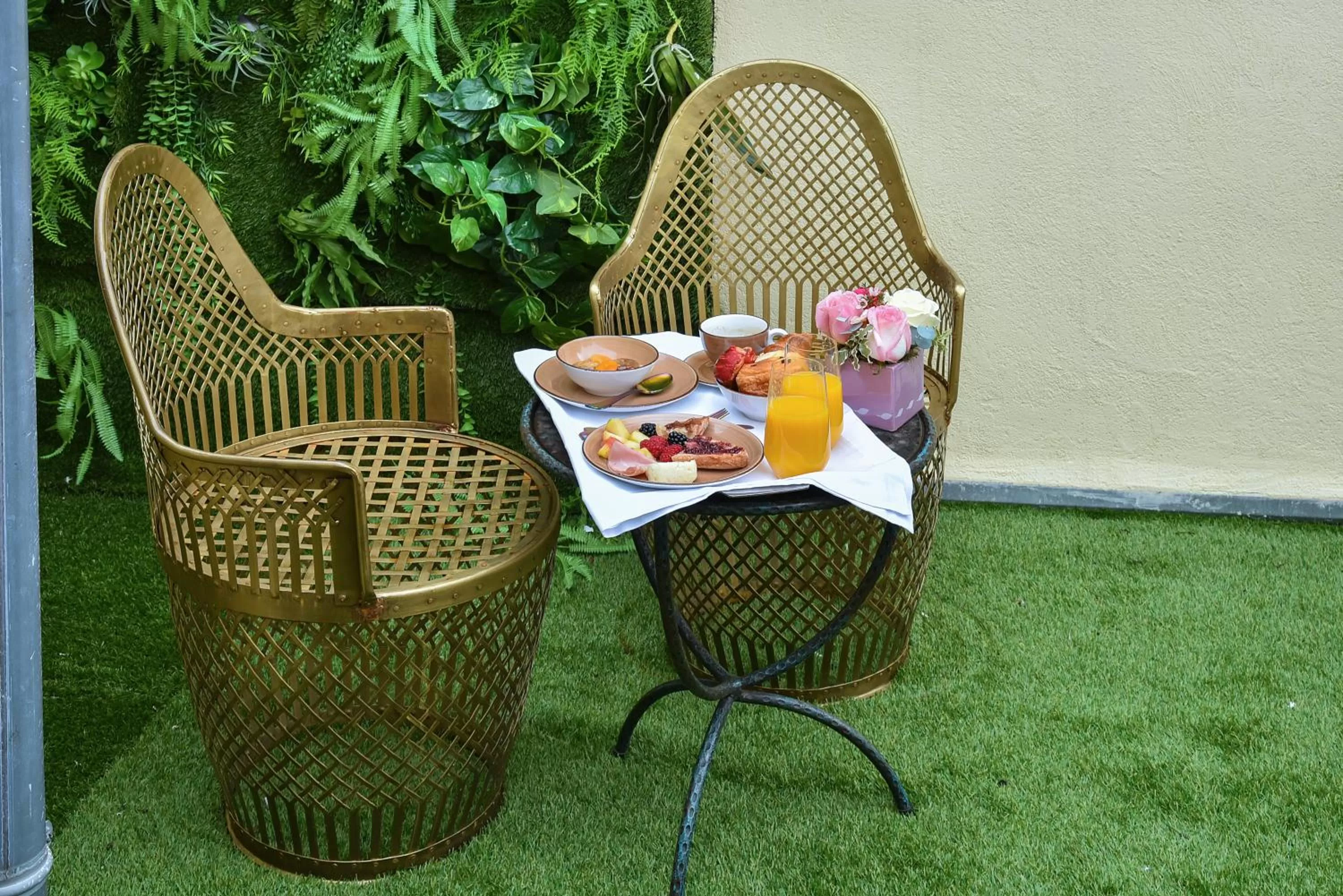 Patio in Le Temple De Jeanne