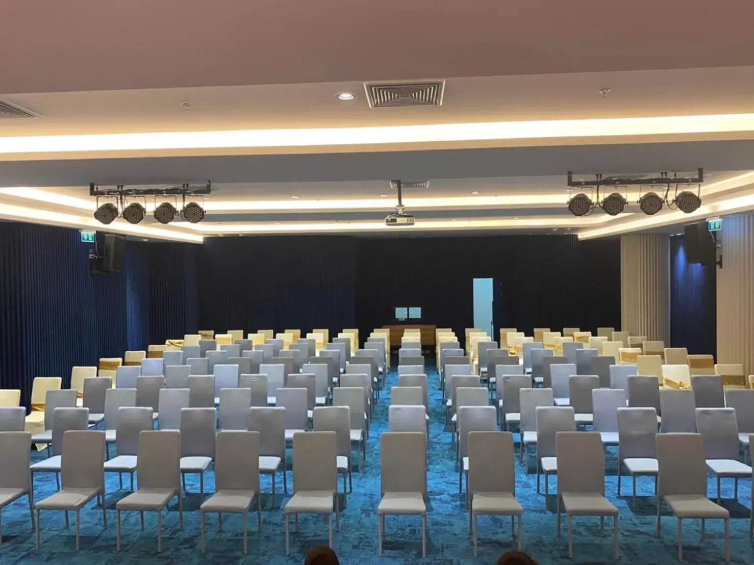 Meeting/conference room in iSanook Resort & Suites Hua Hin