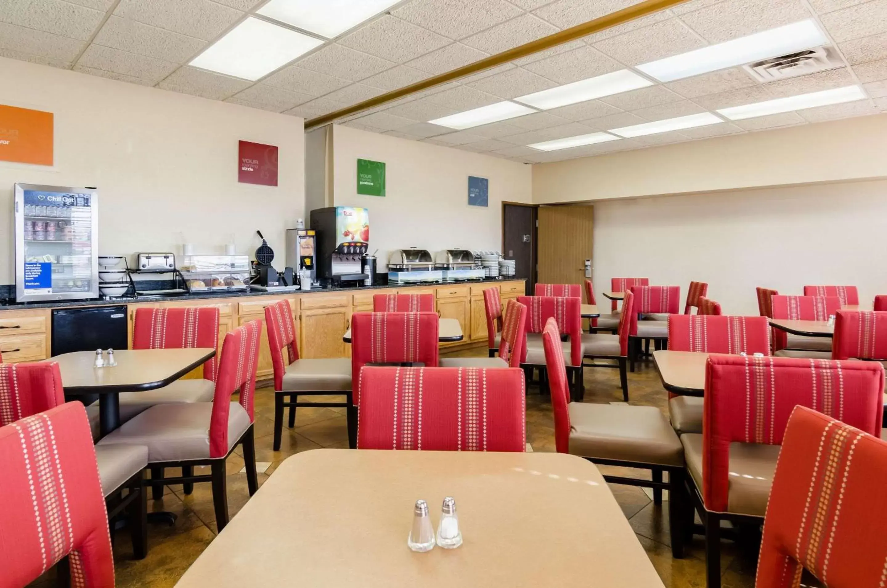 Restaurant/Places to Eat in Comfort Inn Colby