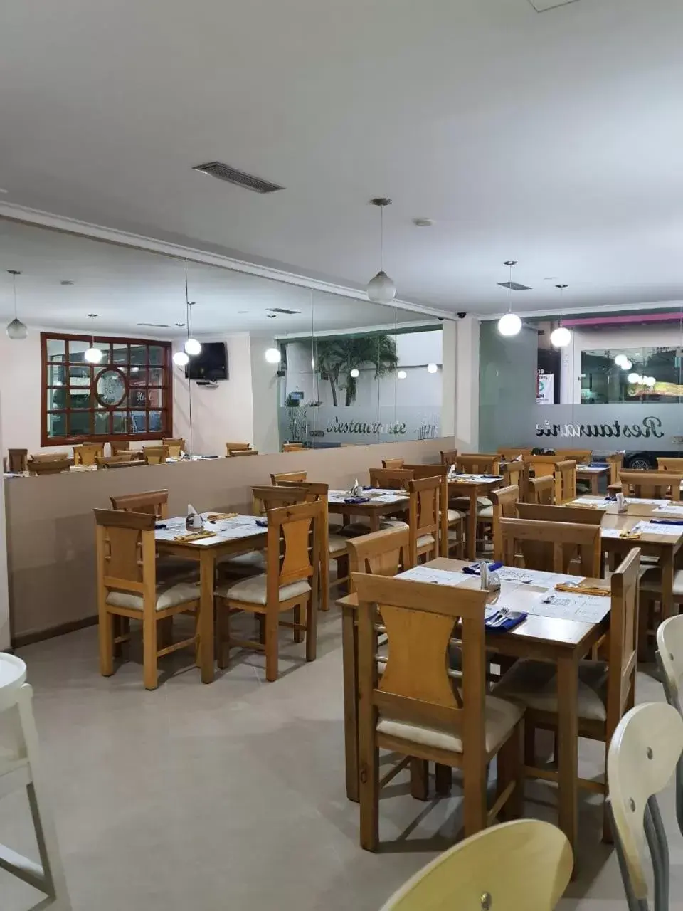 Restaurant/Places to Eat in Hotel Costa Bonita