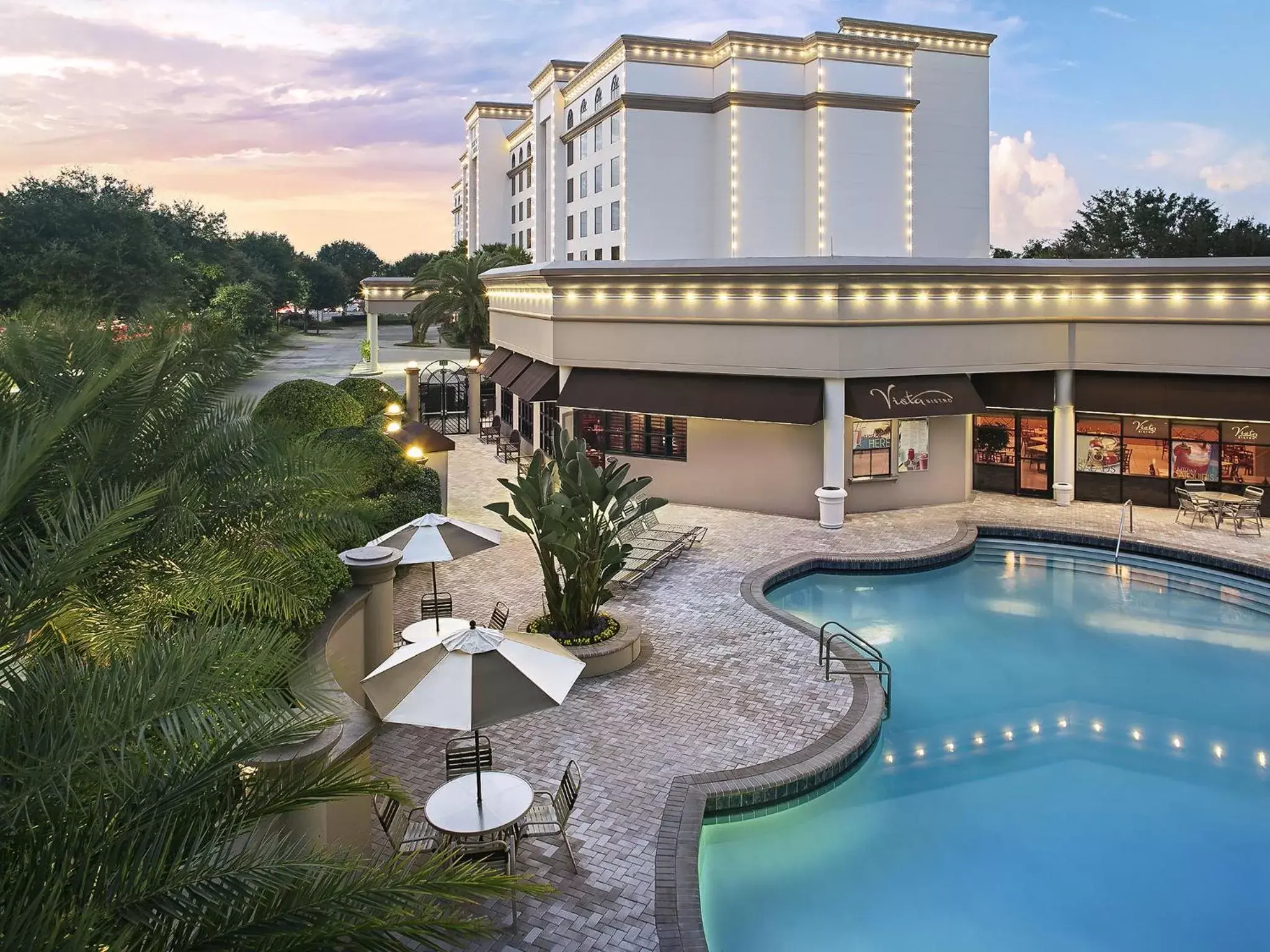 Property building, Pool View in Buena Vista Suites Orlando