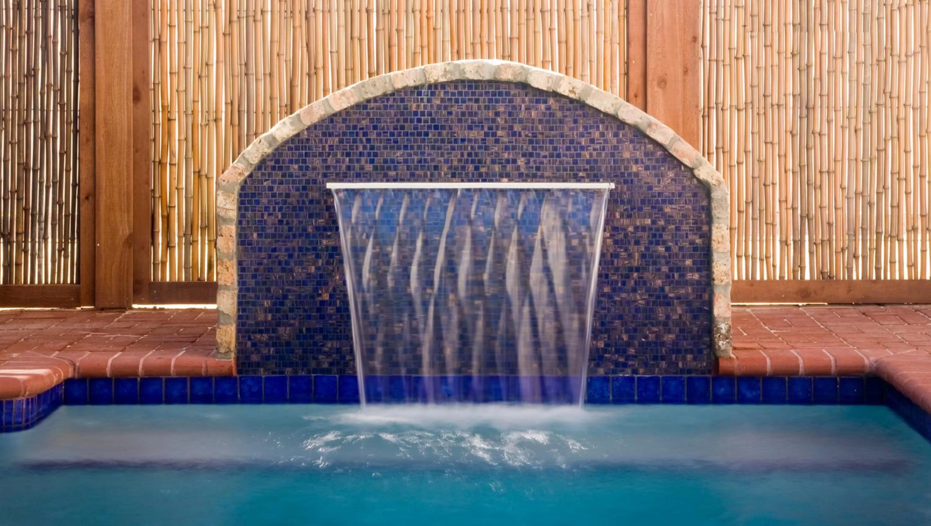 Swimming pool in Port d'Hiver Bed and Breakfast