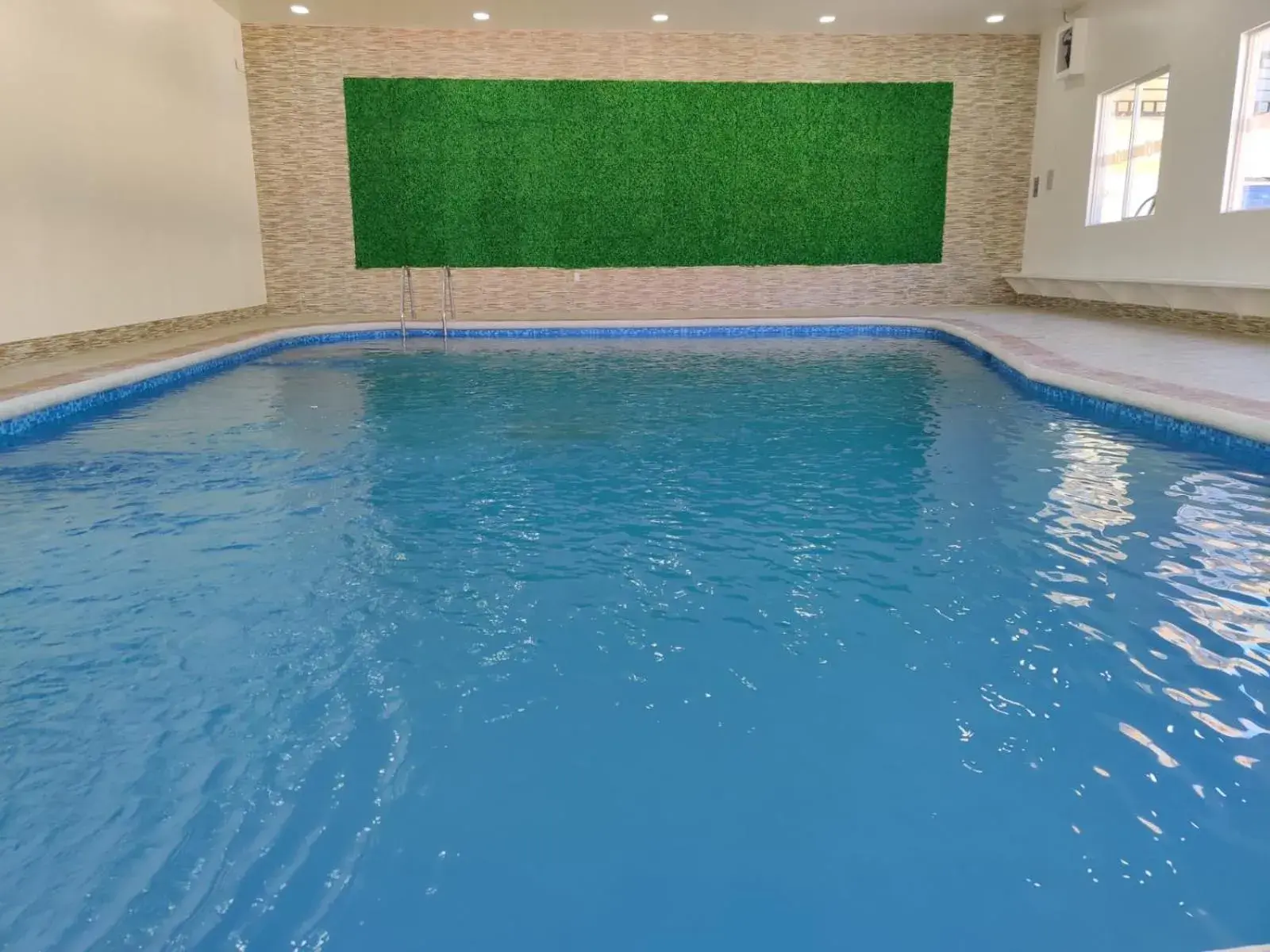 Swimming Pool in DURAZNO INN