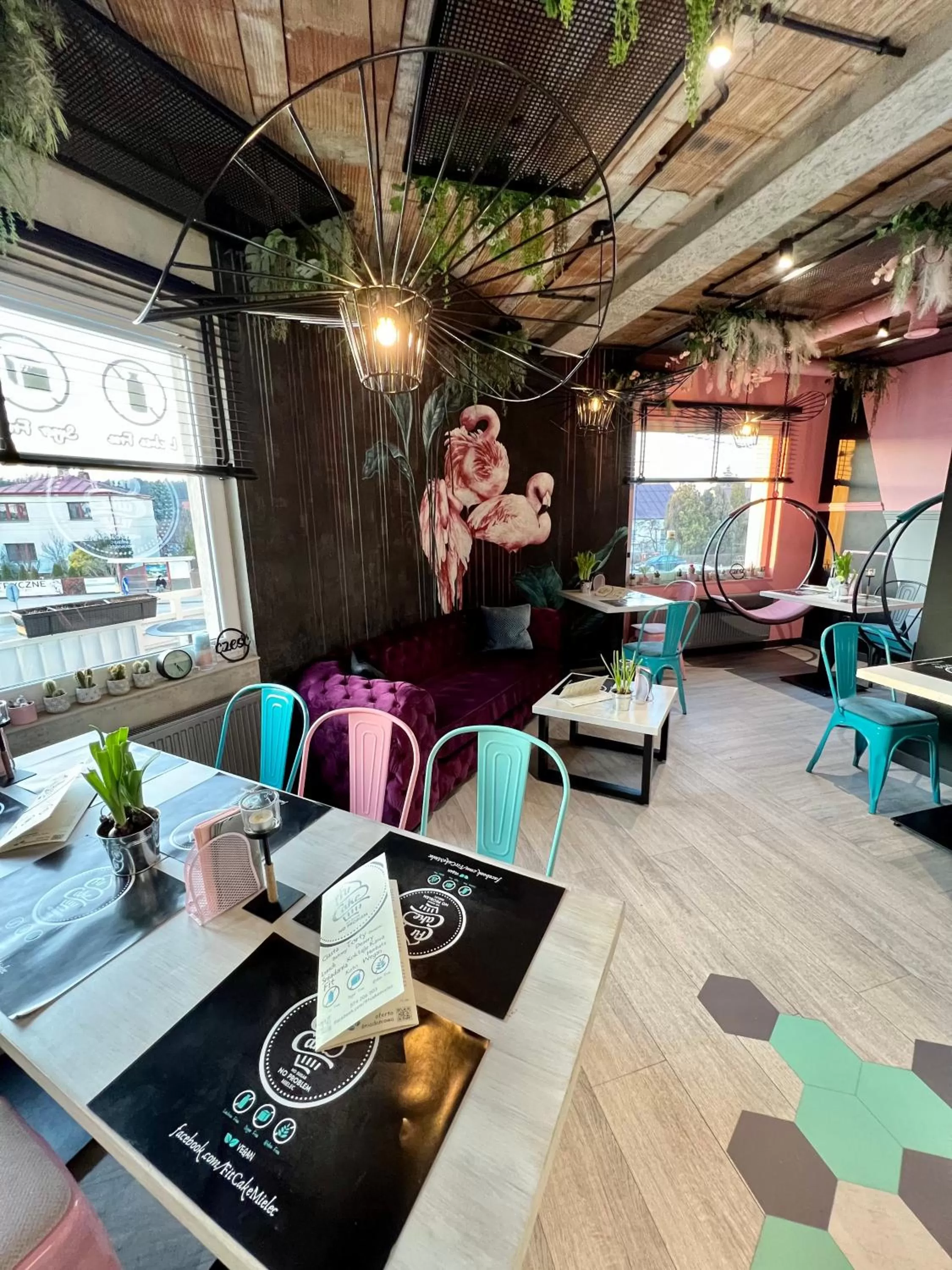 Restaurant/places to eat in Global Home - Aparthotel - No Contact Check In