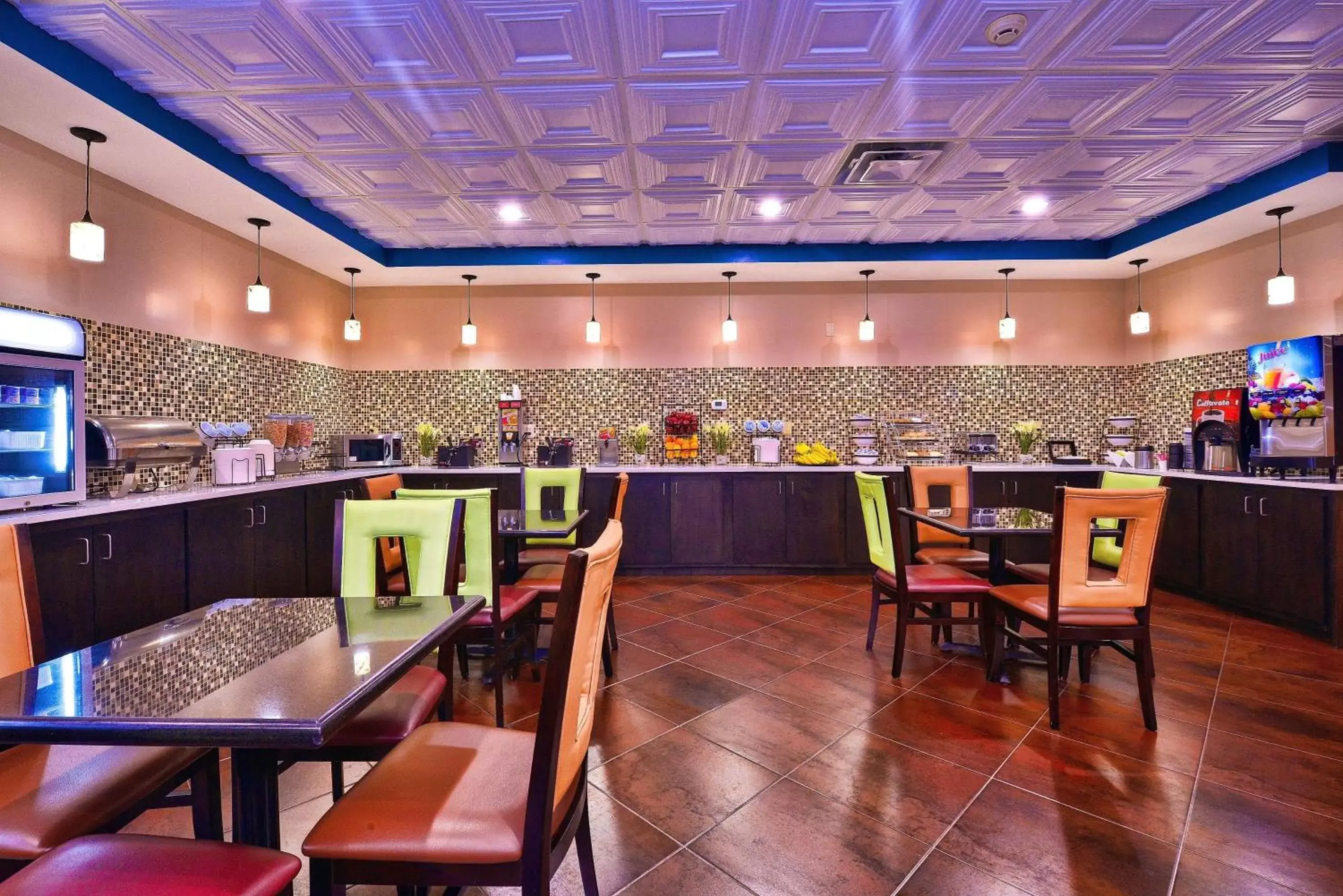 Restaurant/Places to Eat in Best Western Plus Savannah Airport Inn and Suites