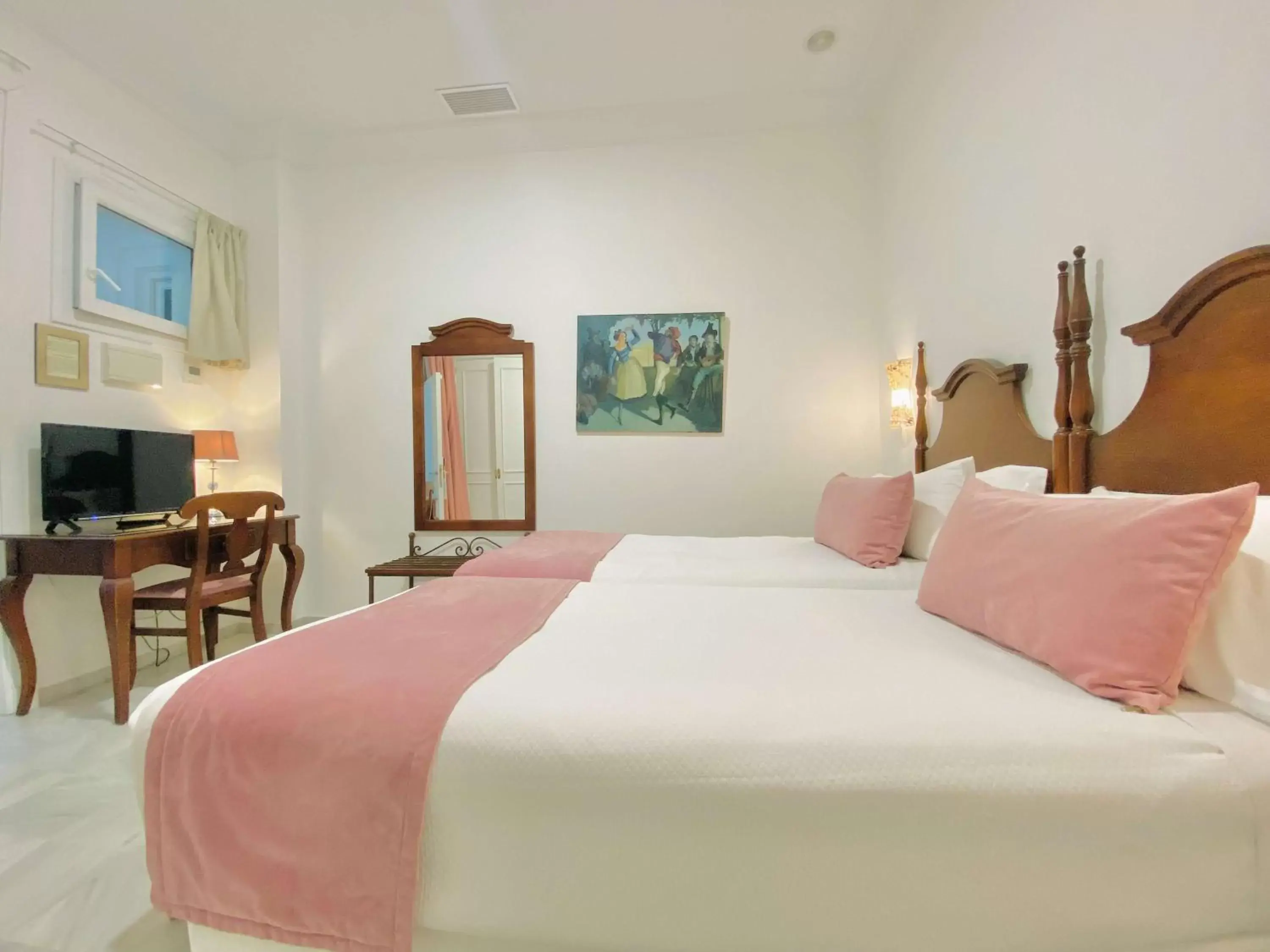 Bedroom, Bed in Hotel Las Cortes De Cádiz
