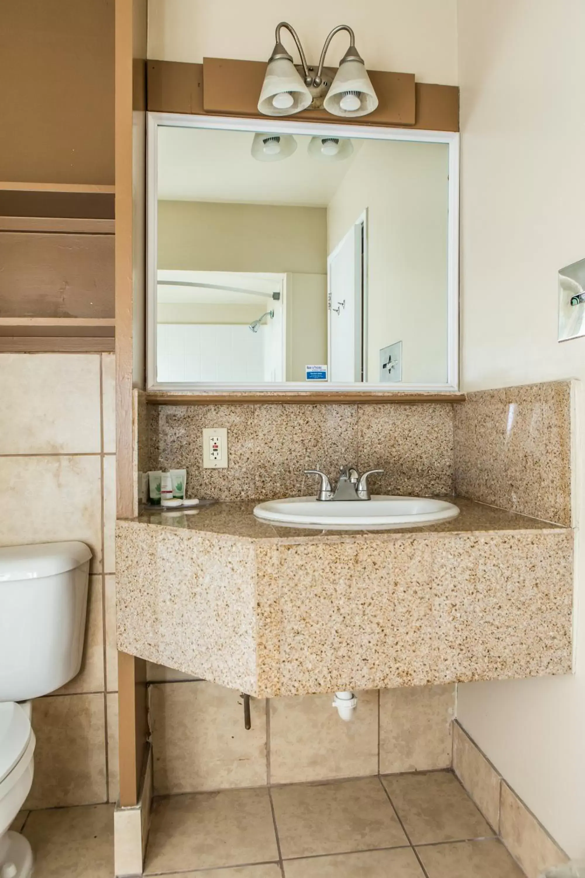 Bathroom in Pelican Inn