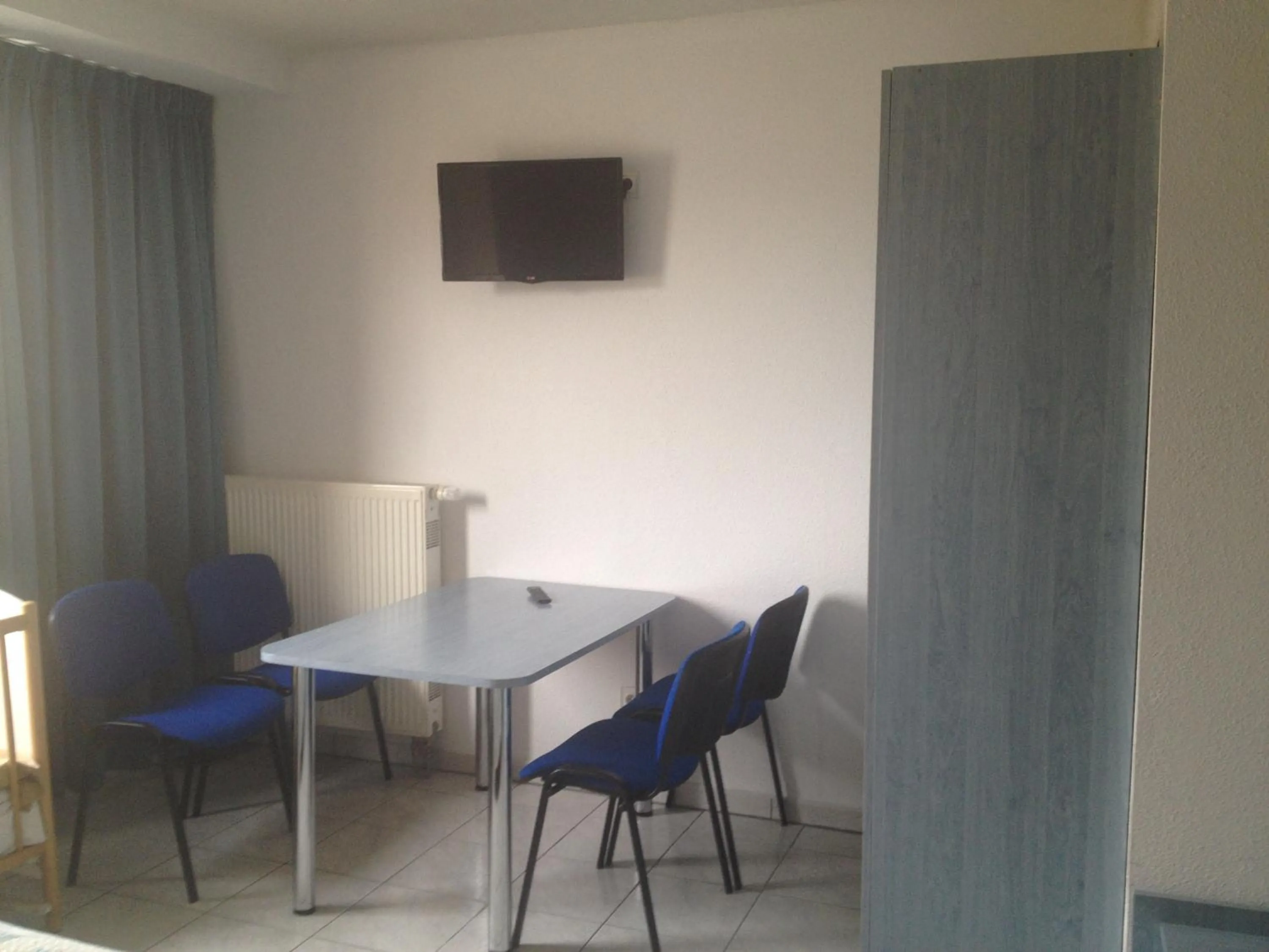 Seating area in Hotel Le Strasbourg