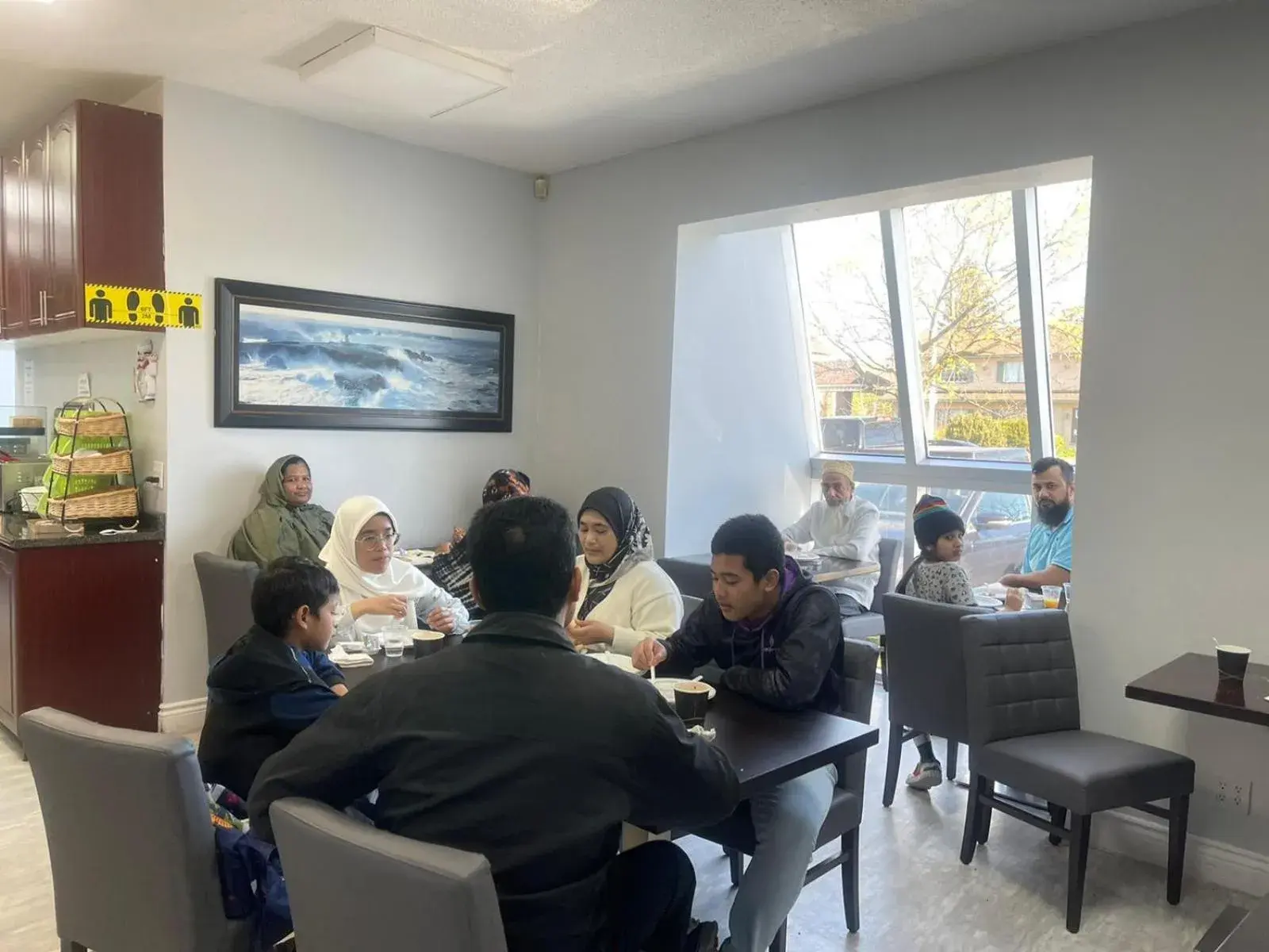 Breakfast in Niagara Lodge & Suites Breakfast in Niagara Lodge & Suites