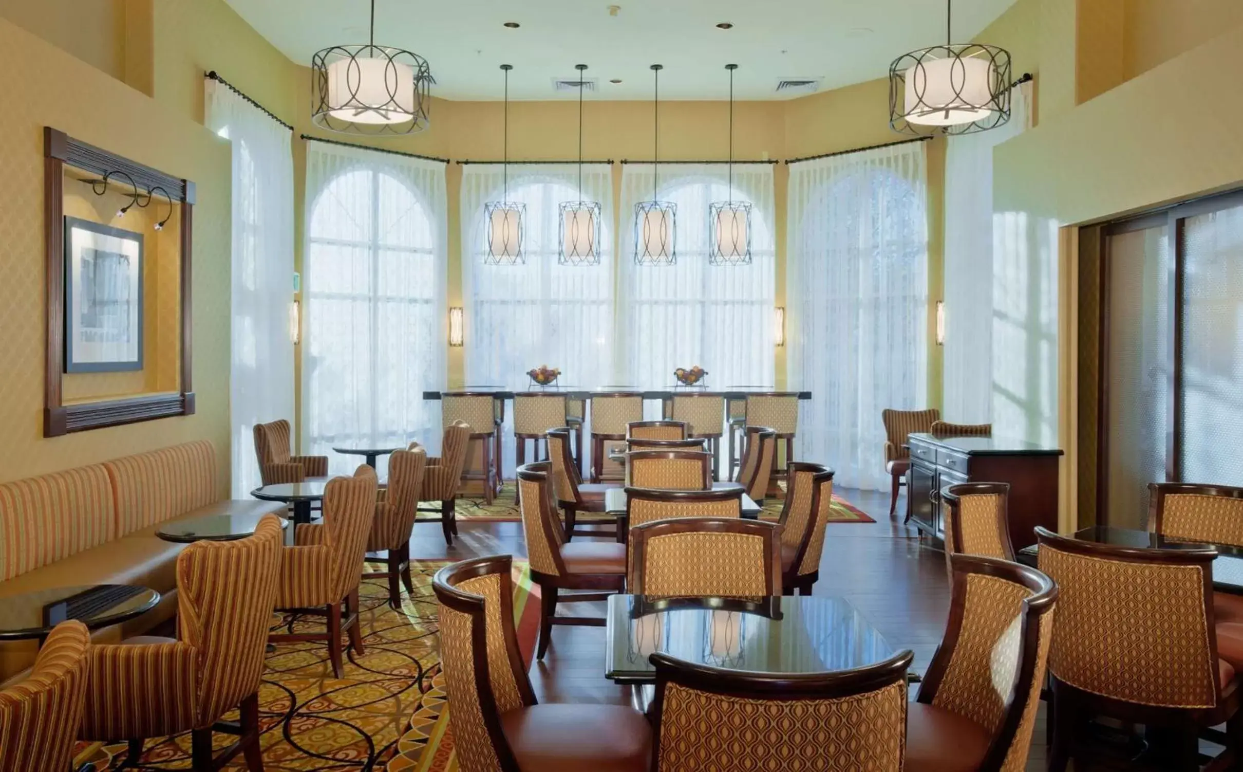 Dining area, Restaurant/Places to Eat in Hampton Inn & Suites Salt Lake City Airport