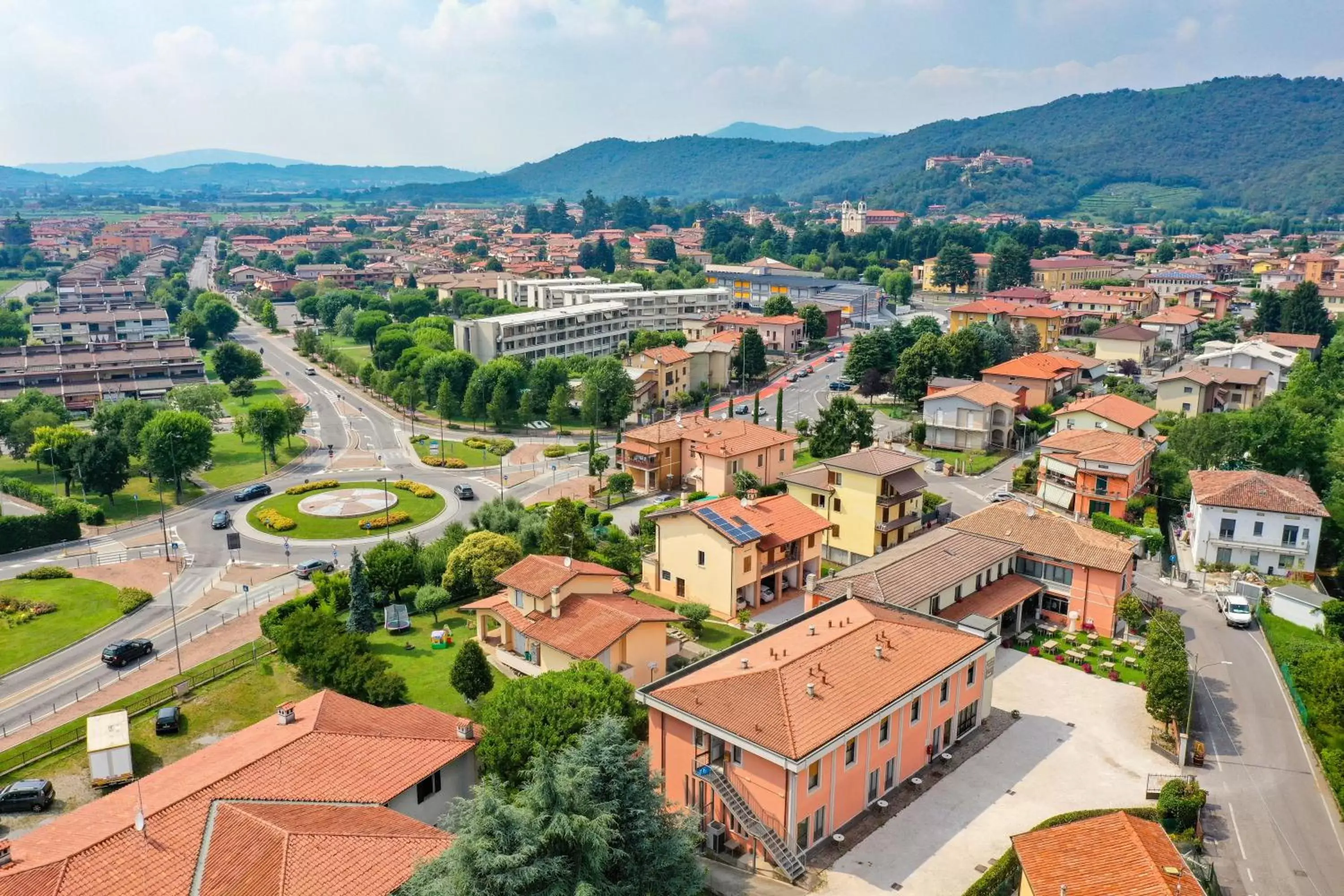 Bird's eye view, Bird's-eye View in Albergo Locanda Primavera