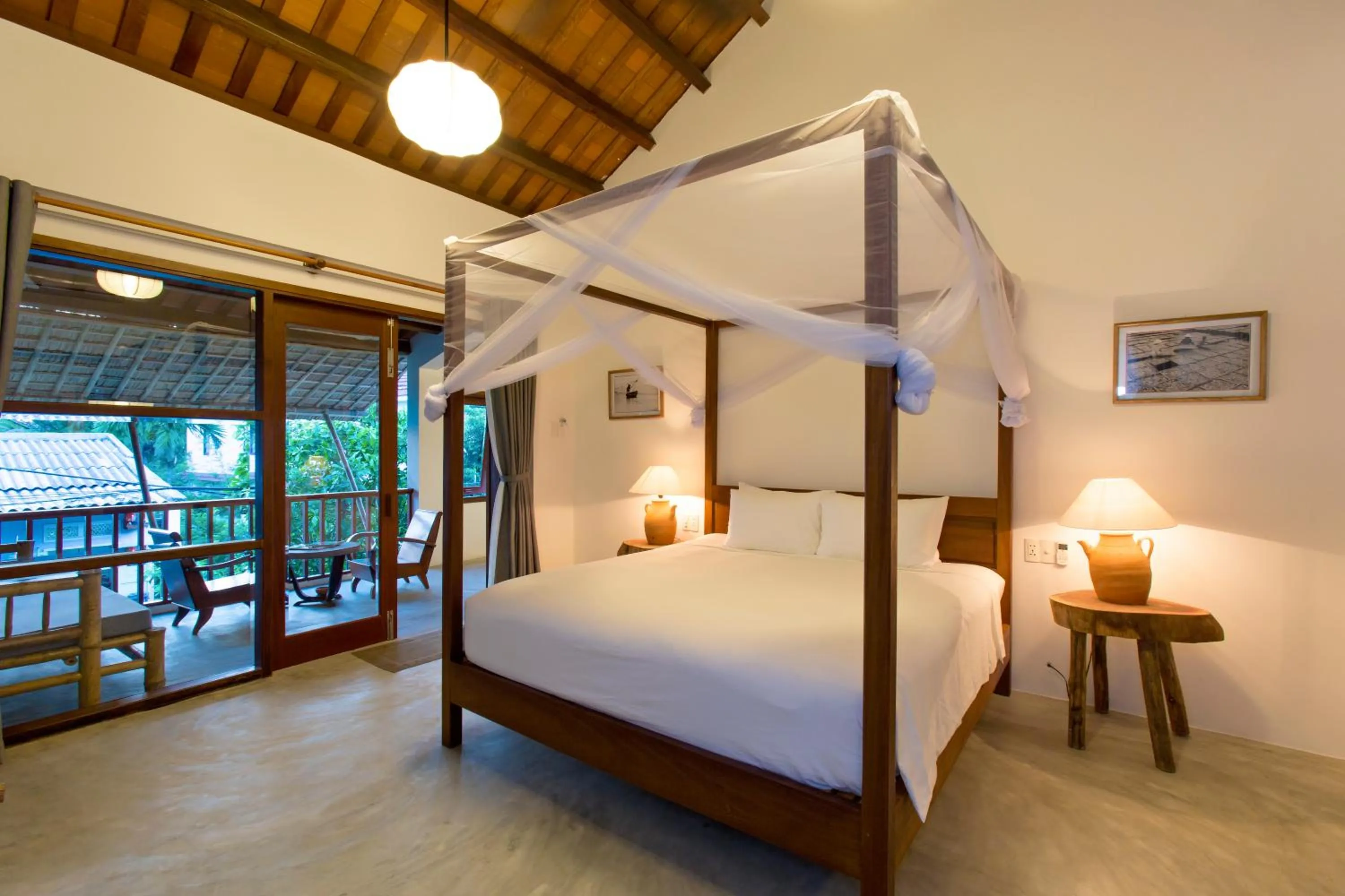 Bedroom, Bed in Vina Beach Pool Villas