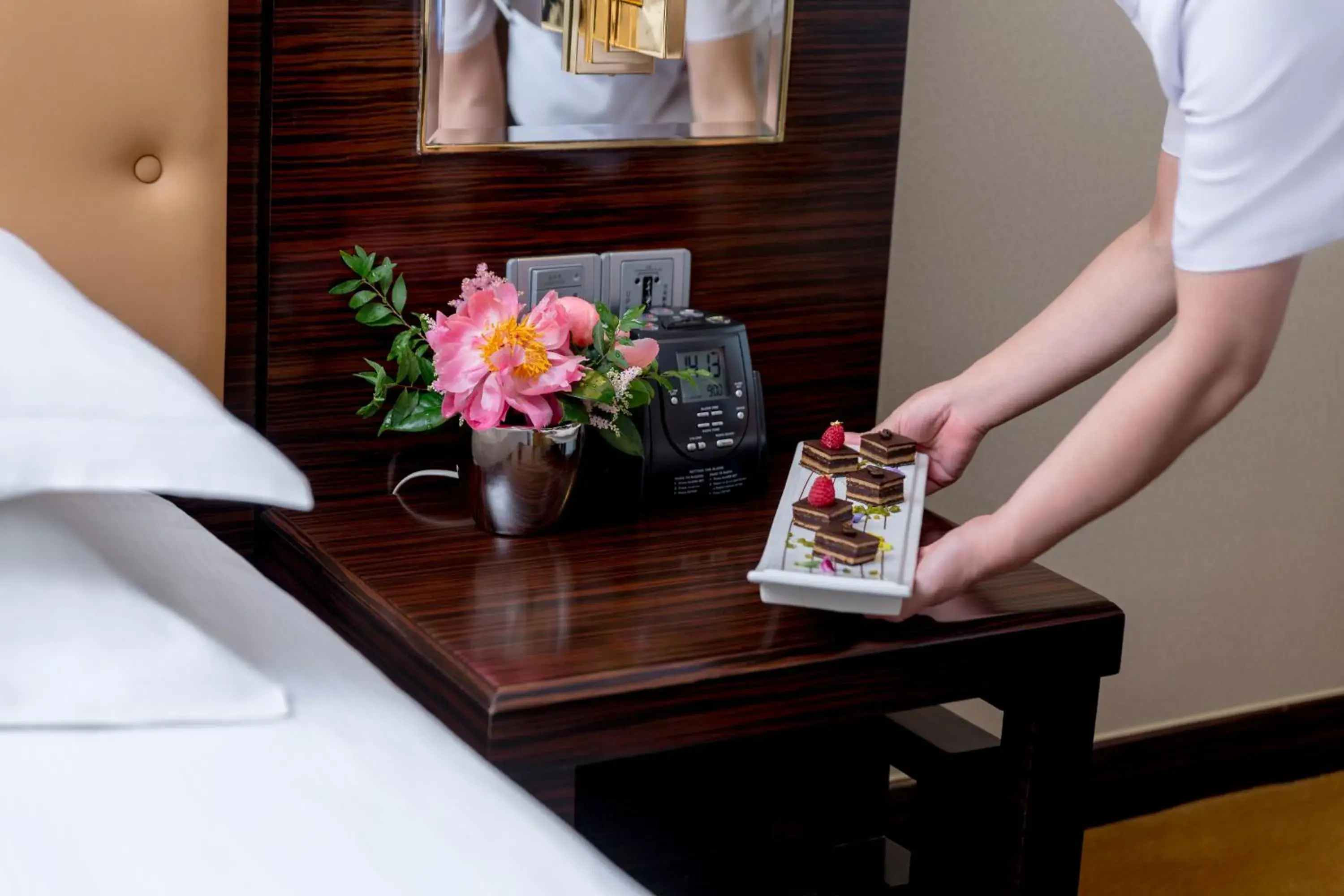 Food, Bed in The Kunlun Jing An Food, Bed in The Kunlun Jing An