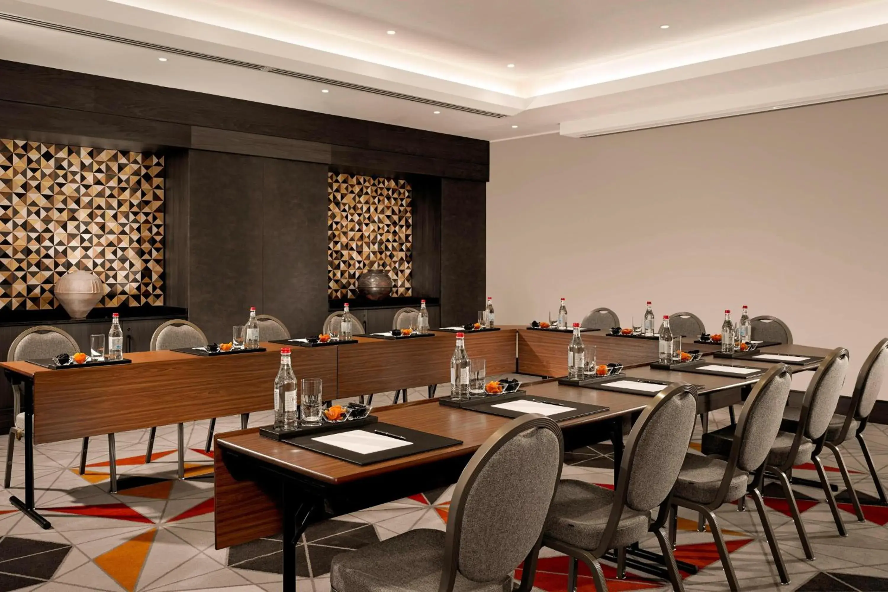 Meeting/conference room, Restaurant/Places to Eat in The Alexander, a Luxury Collection Hotel, Yerevan