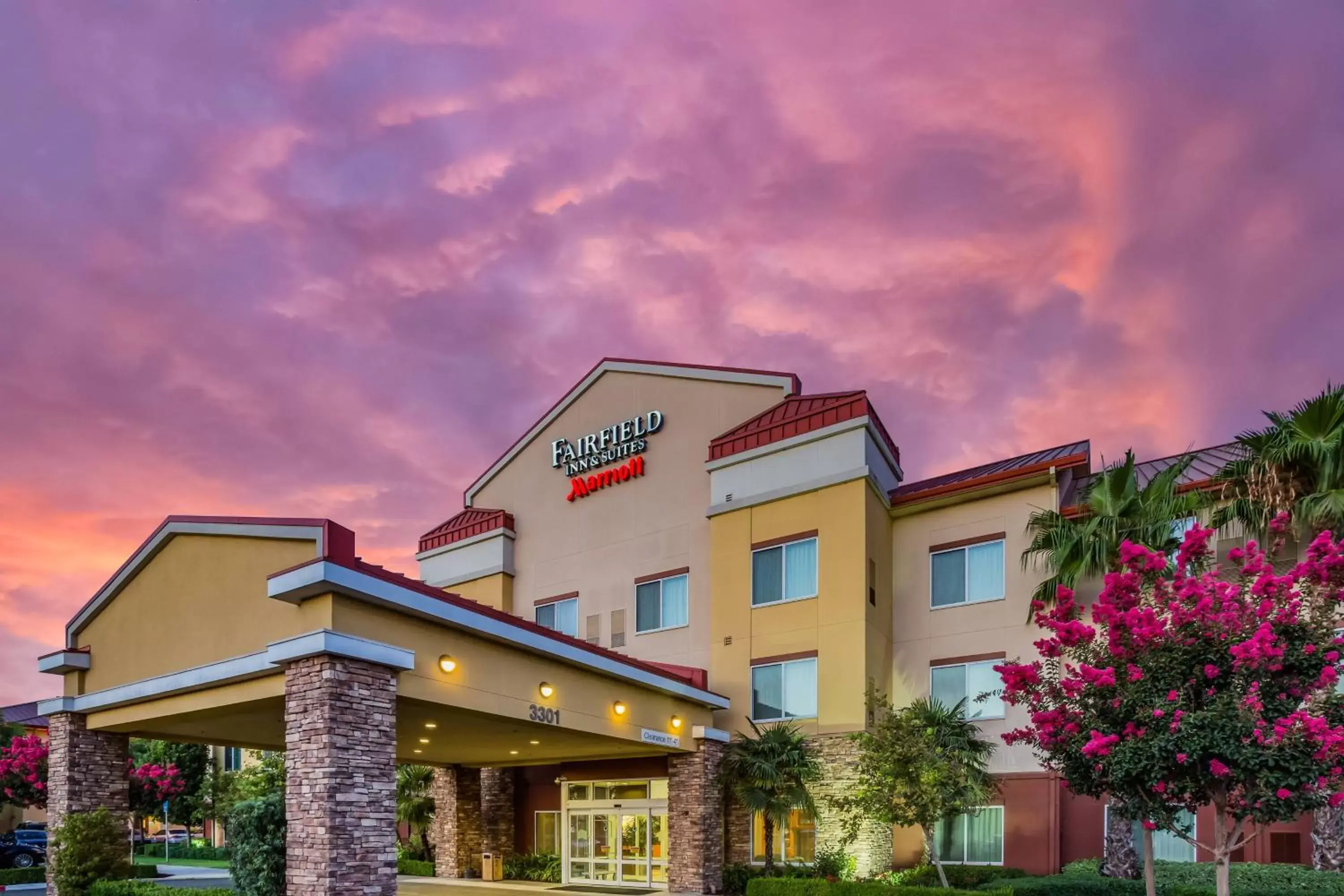 Property Building in Fairfield Inn and Suites Turlock
