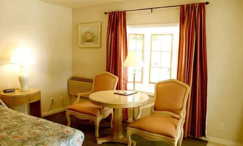 Seating Area in Solvang Inn & Cottages