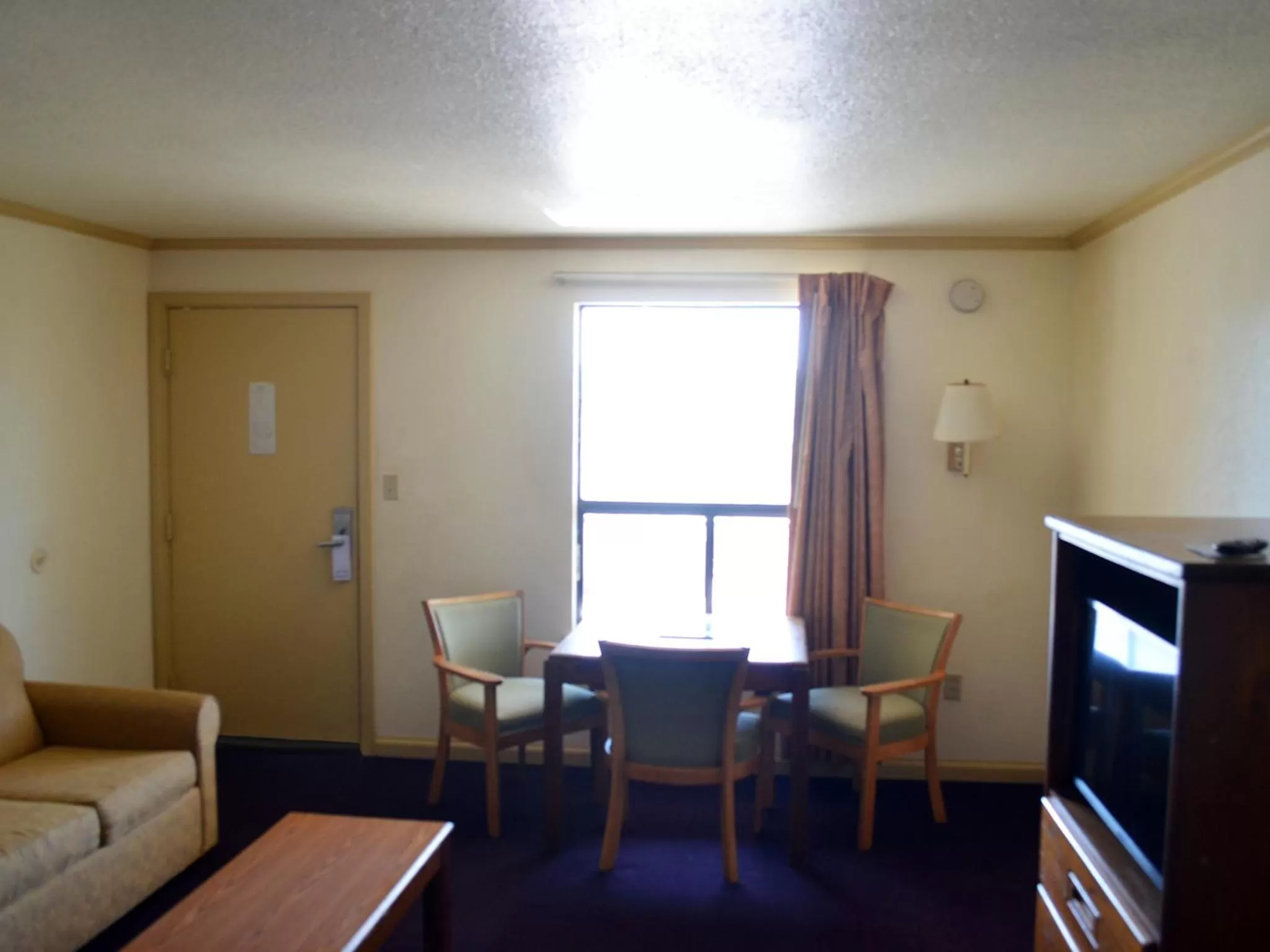 Living room in Cerca Del Mar Motel