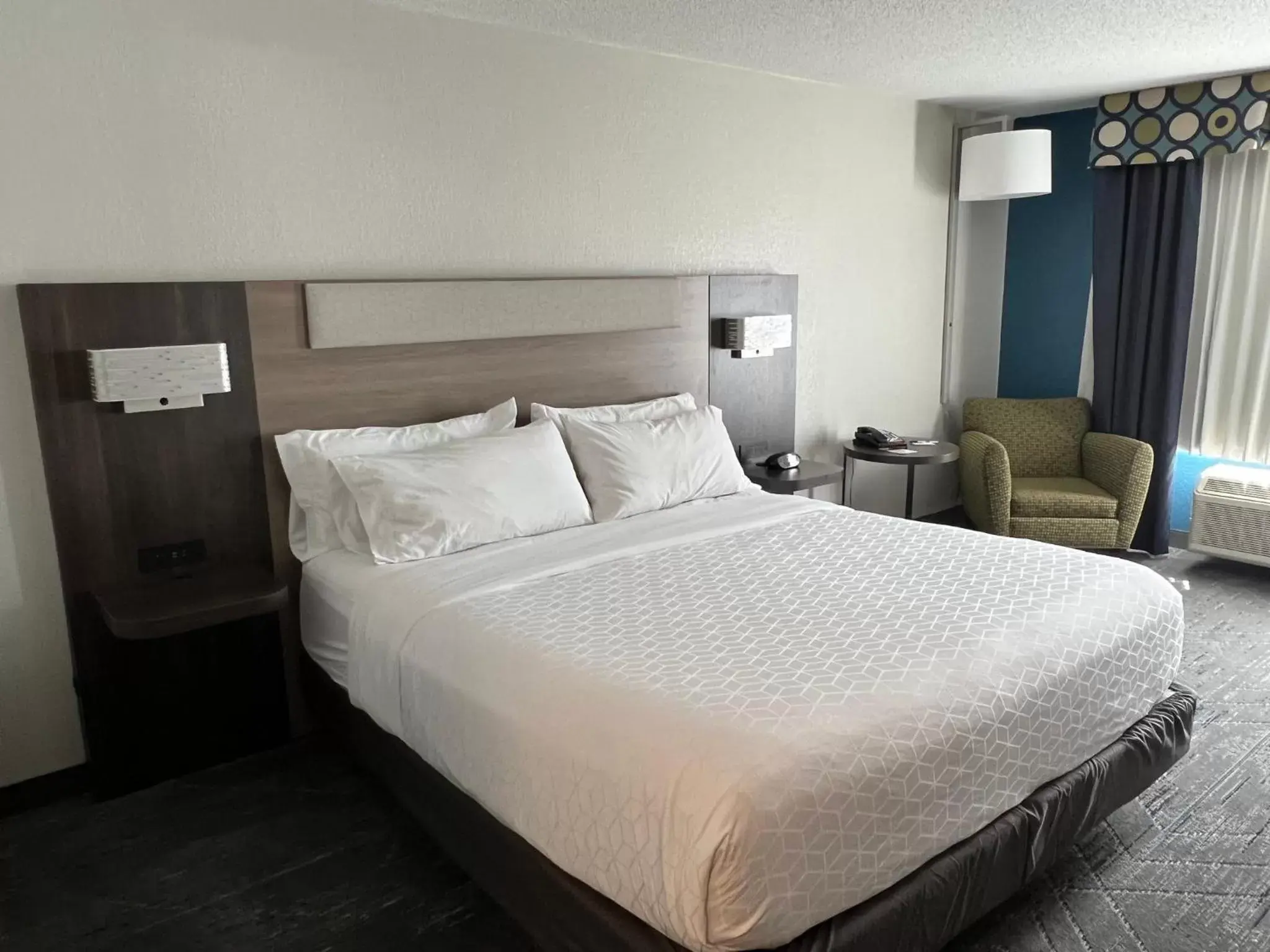 Photo of the whole room, Bed in Holiday Inn Express Hotel & Suites Dubois, an IHG Hotel