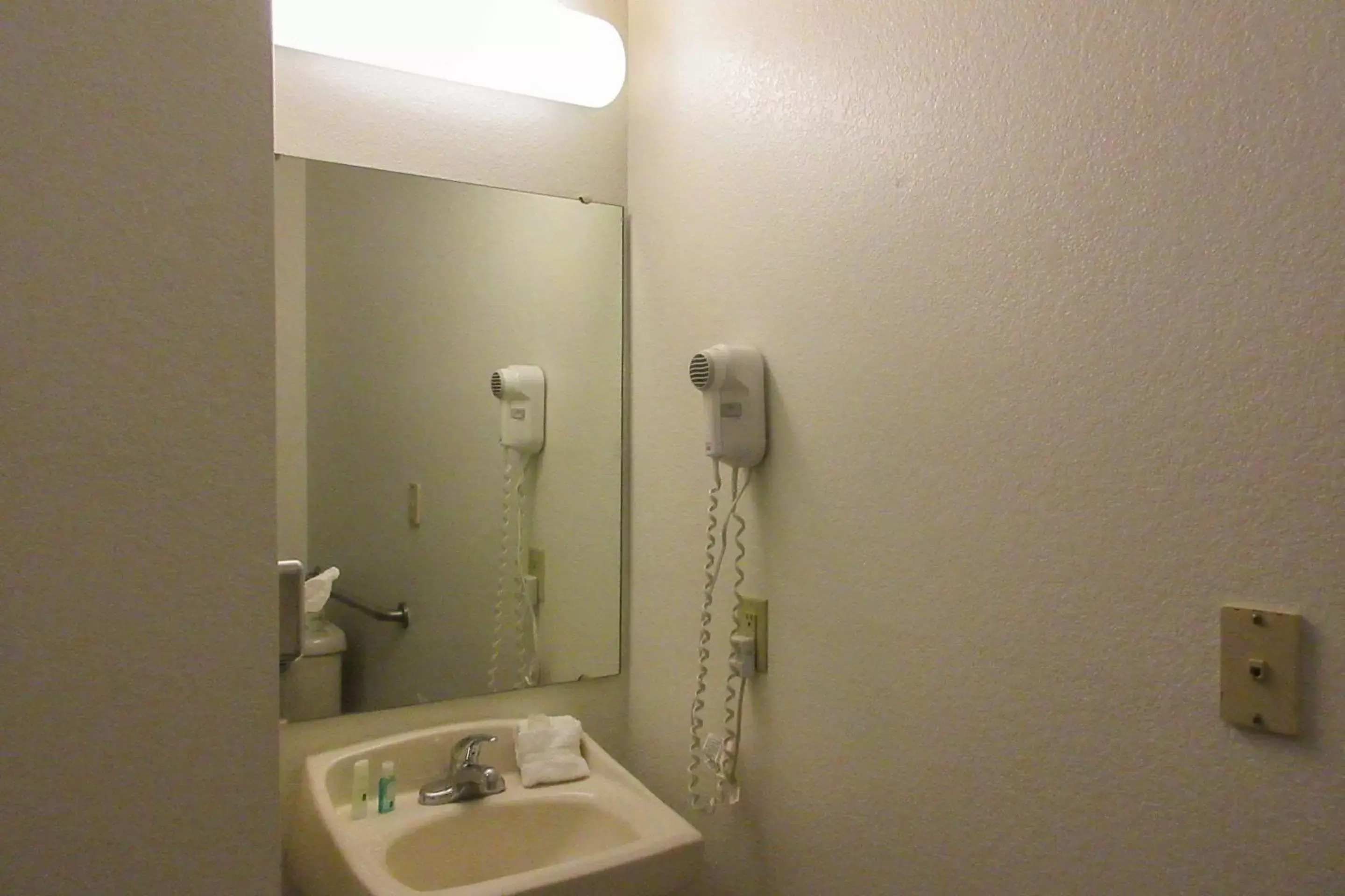 Bathroom in Quality Inn