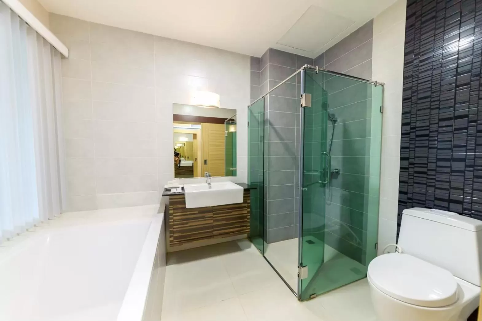 Shower in Eastpana Hotel - SHA Extra Plus