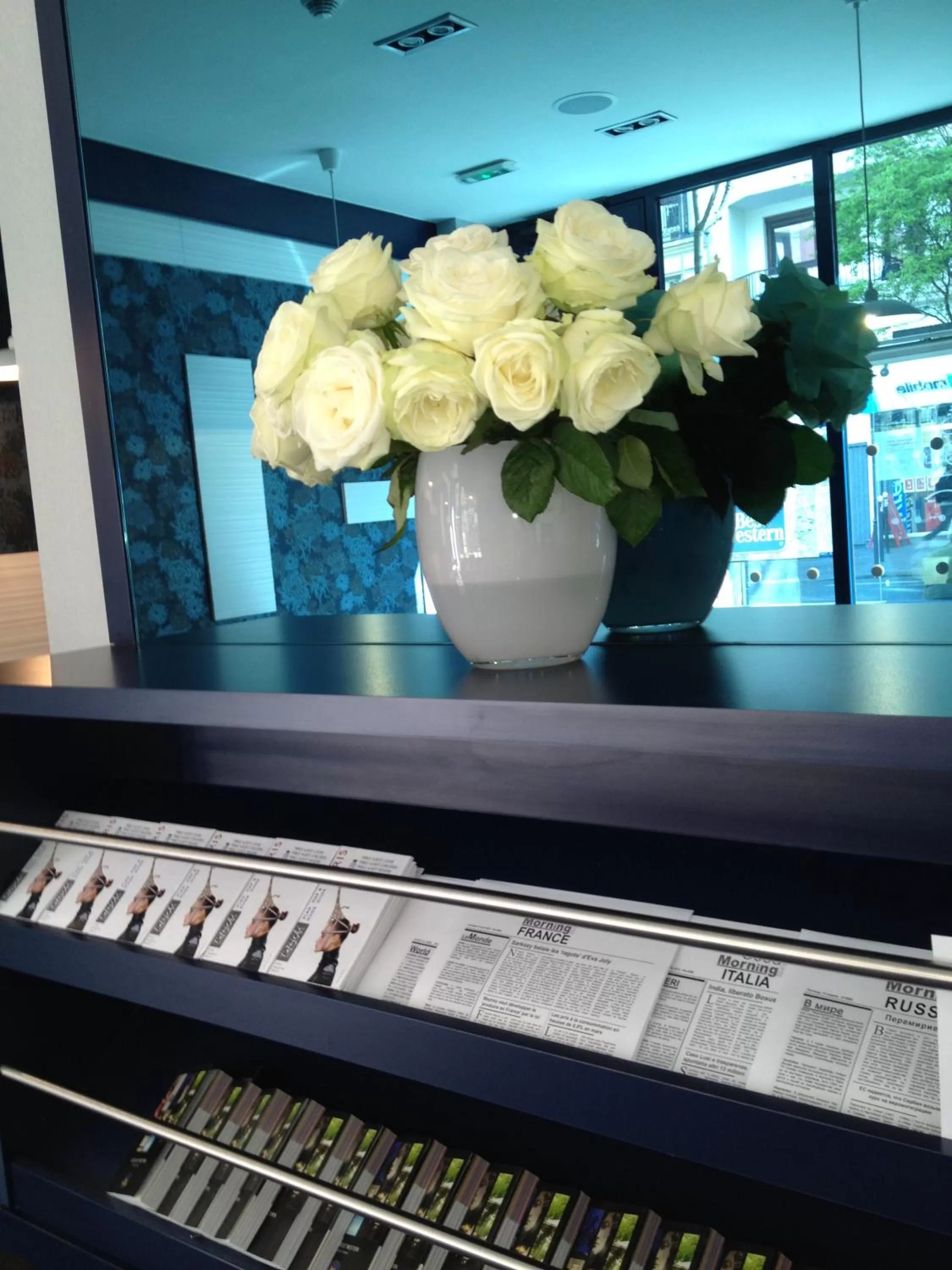 Living room in Prince Albert Montmartre