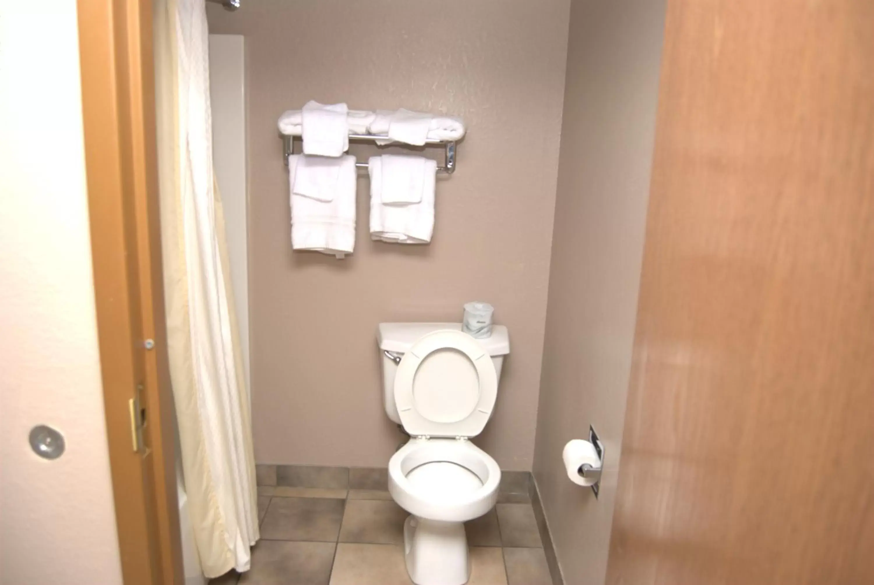 Toilet, Bathroom in Commodore Resort