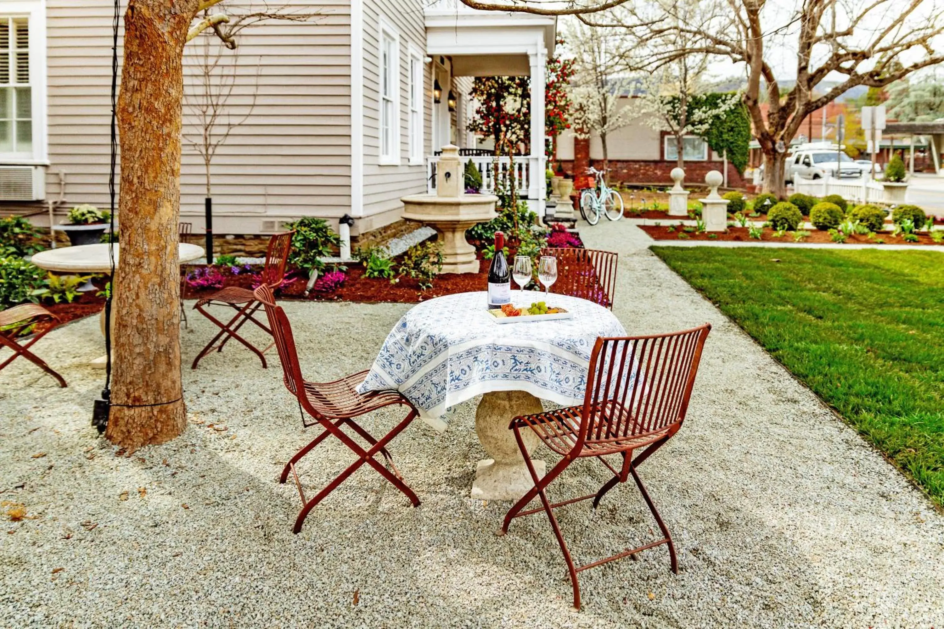 Garden in McCully House Inn