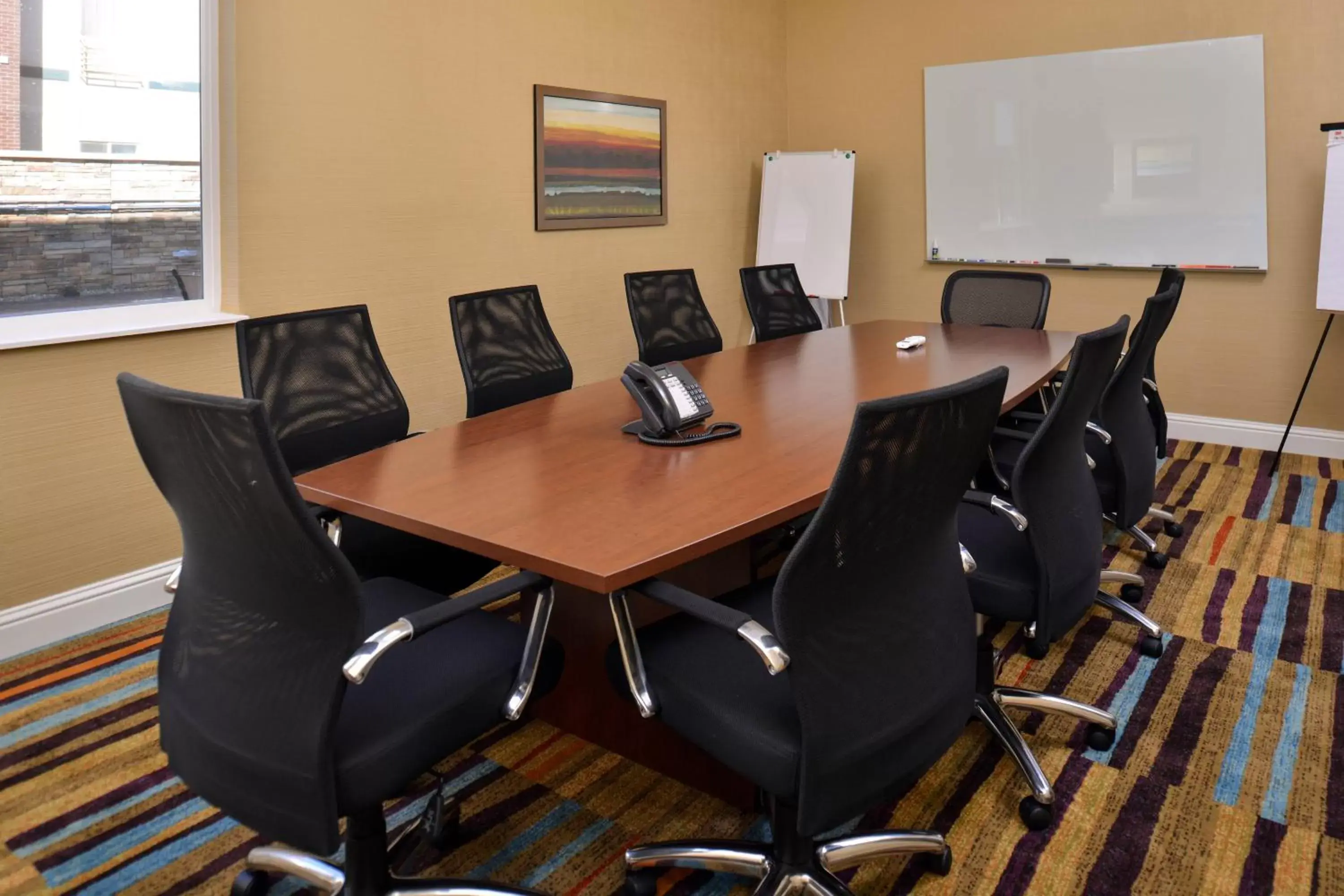 Meeting/conference room, Business Area/Conference Room in Fairfield Inn & Suites by Marriott Sacramento Airport Woodland