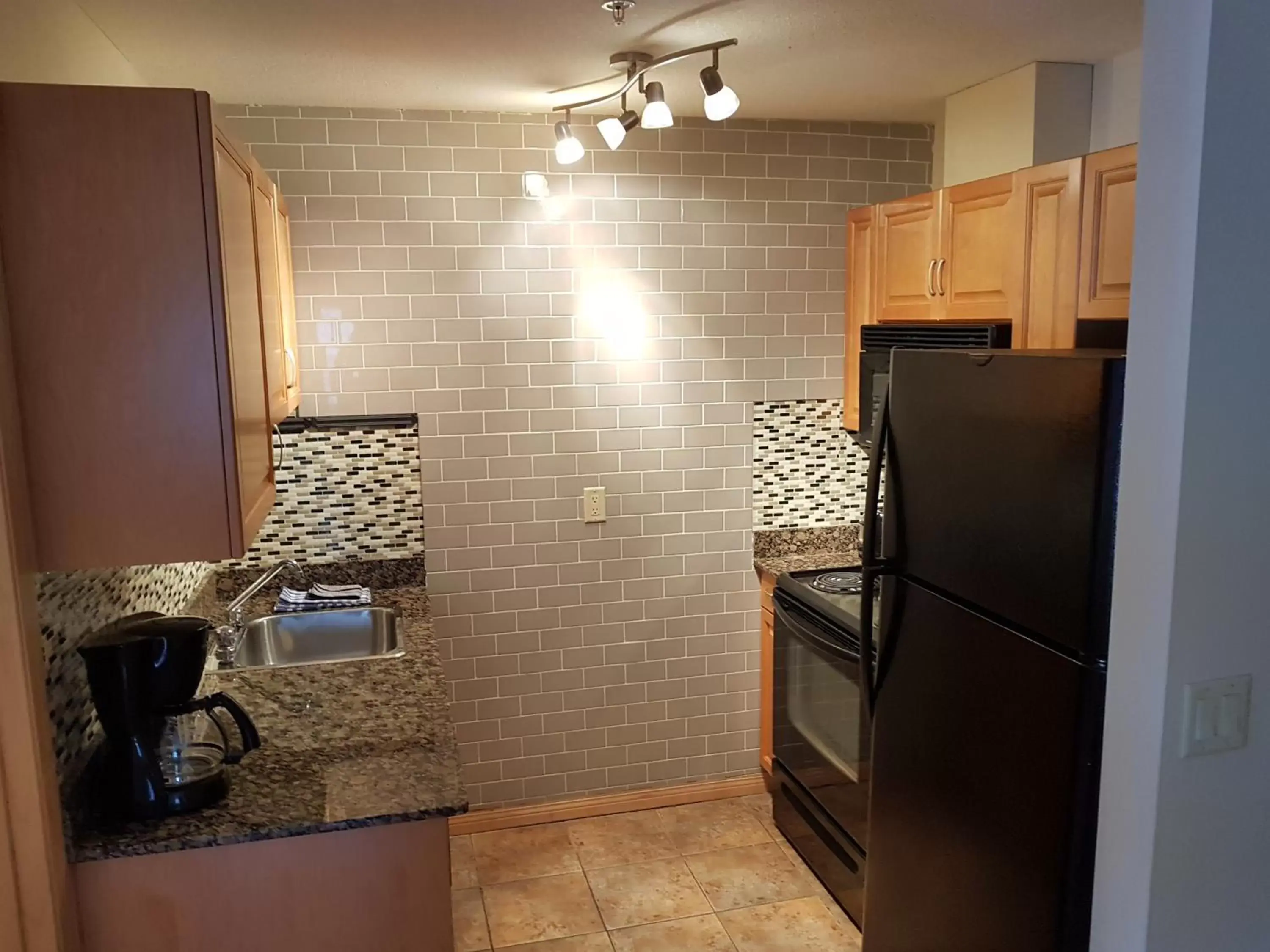 Kitchen or kitchenette, Bathroom in PRC Annex - Pet Friendly