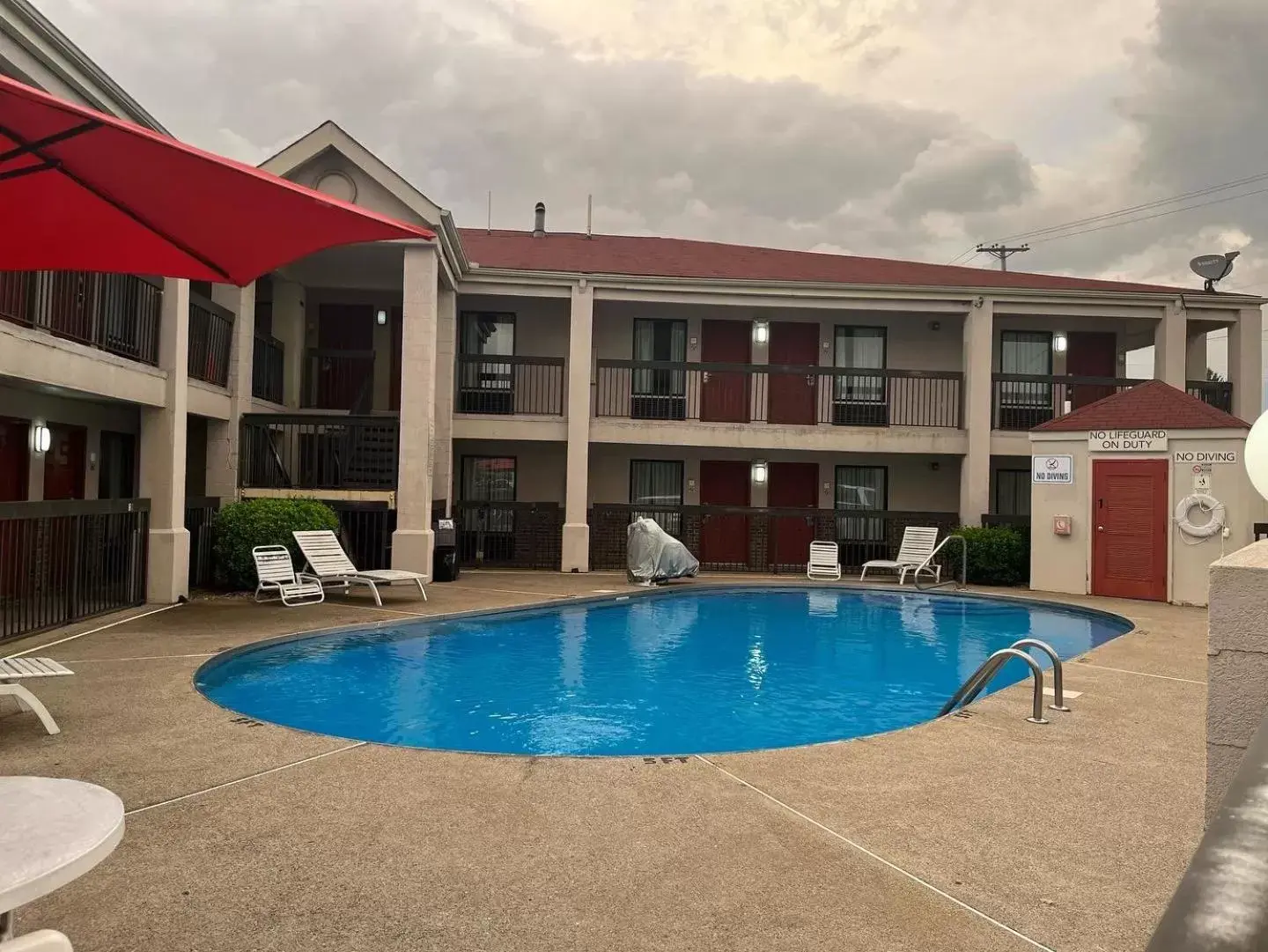 Day, Swimming Pool in Econo Lodge Inn & Suites Nashville SE Murfreesboro - MTSU