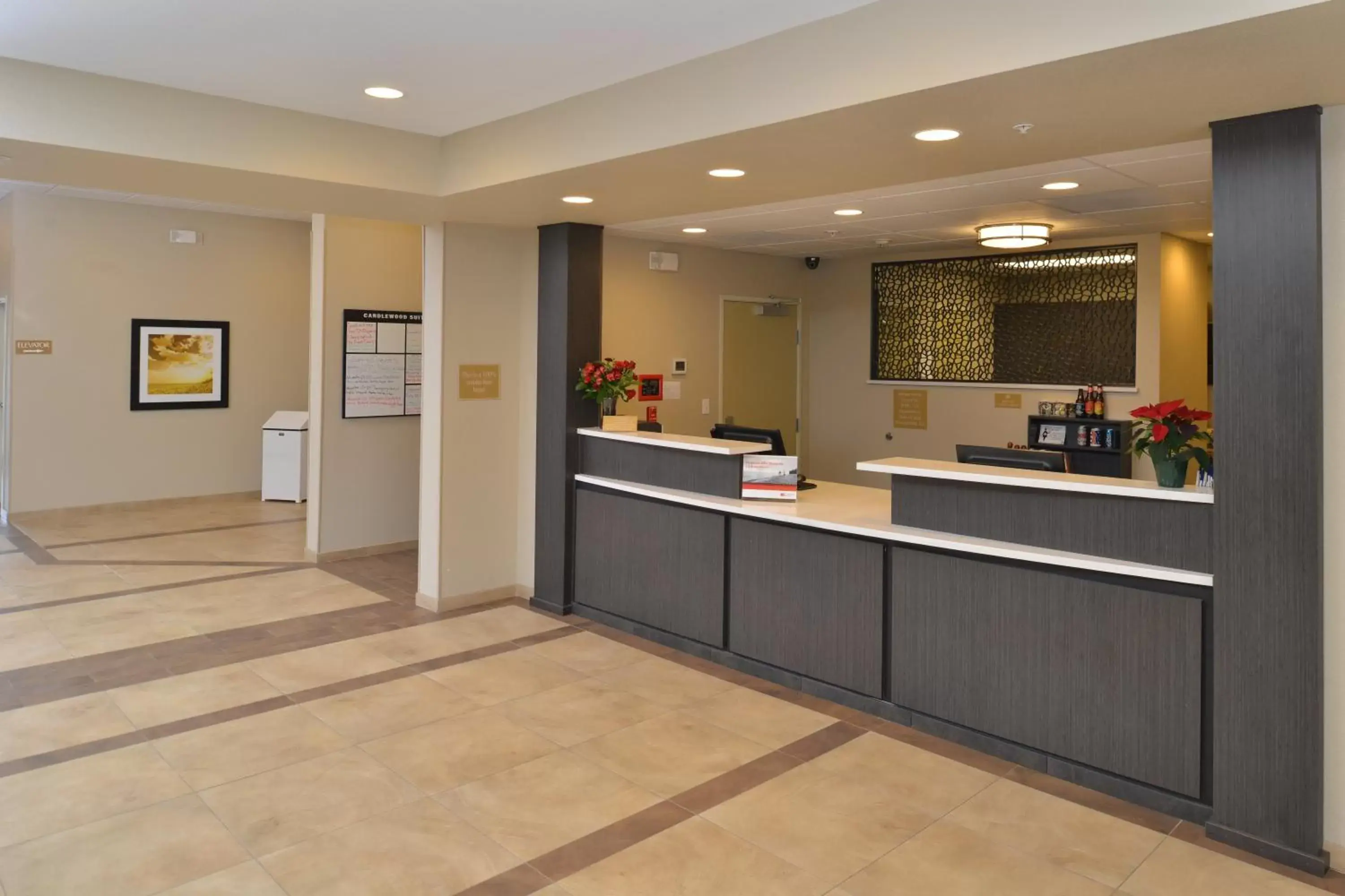 Property building, Lobby/Reception in Candlewood Suites Eugene Springfield, an IHG Hotel