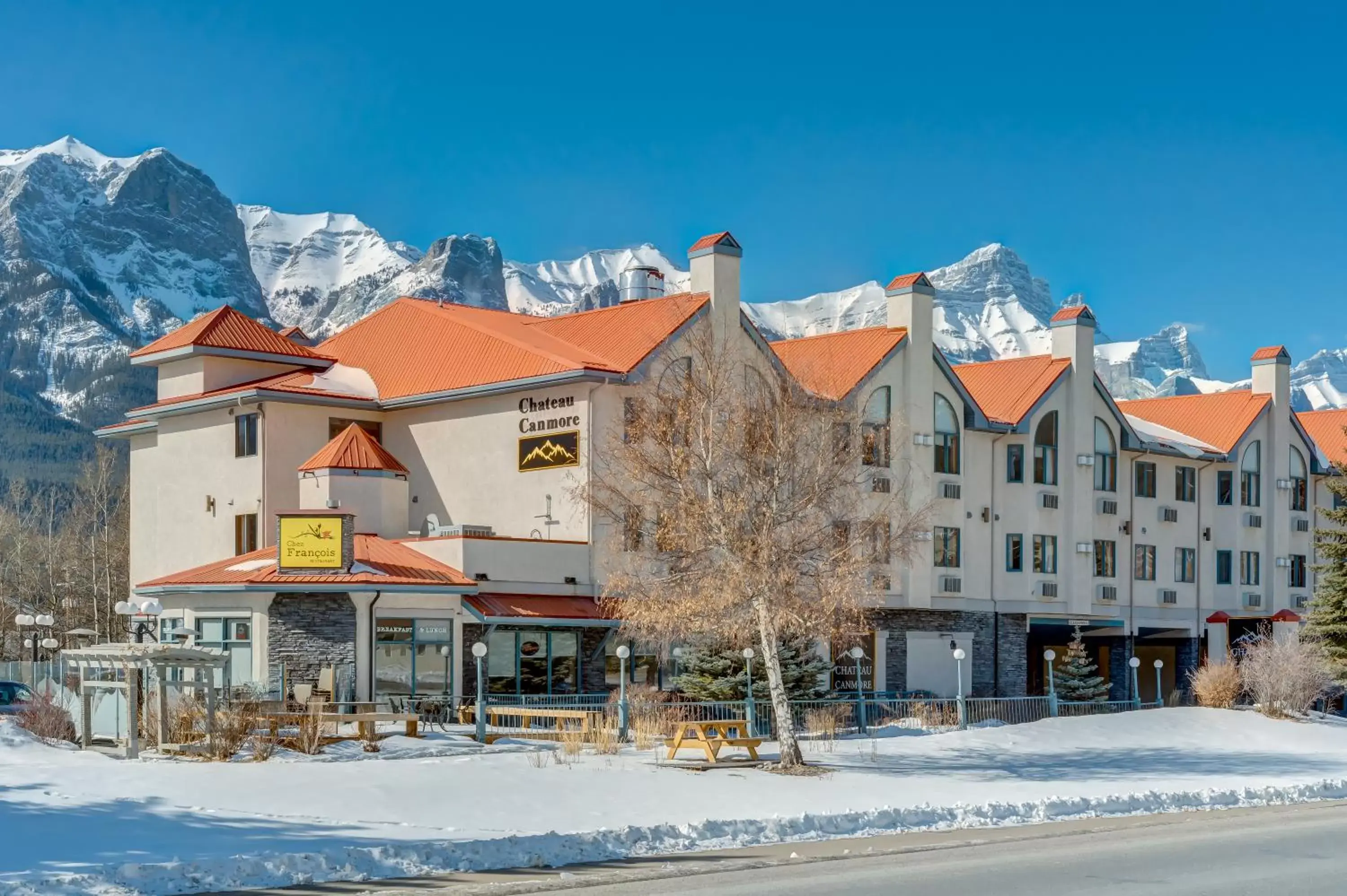 Property building, Winter in Chateau Canmore