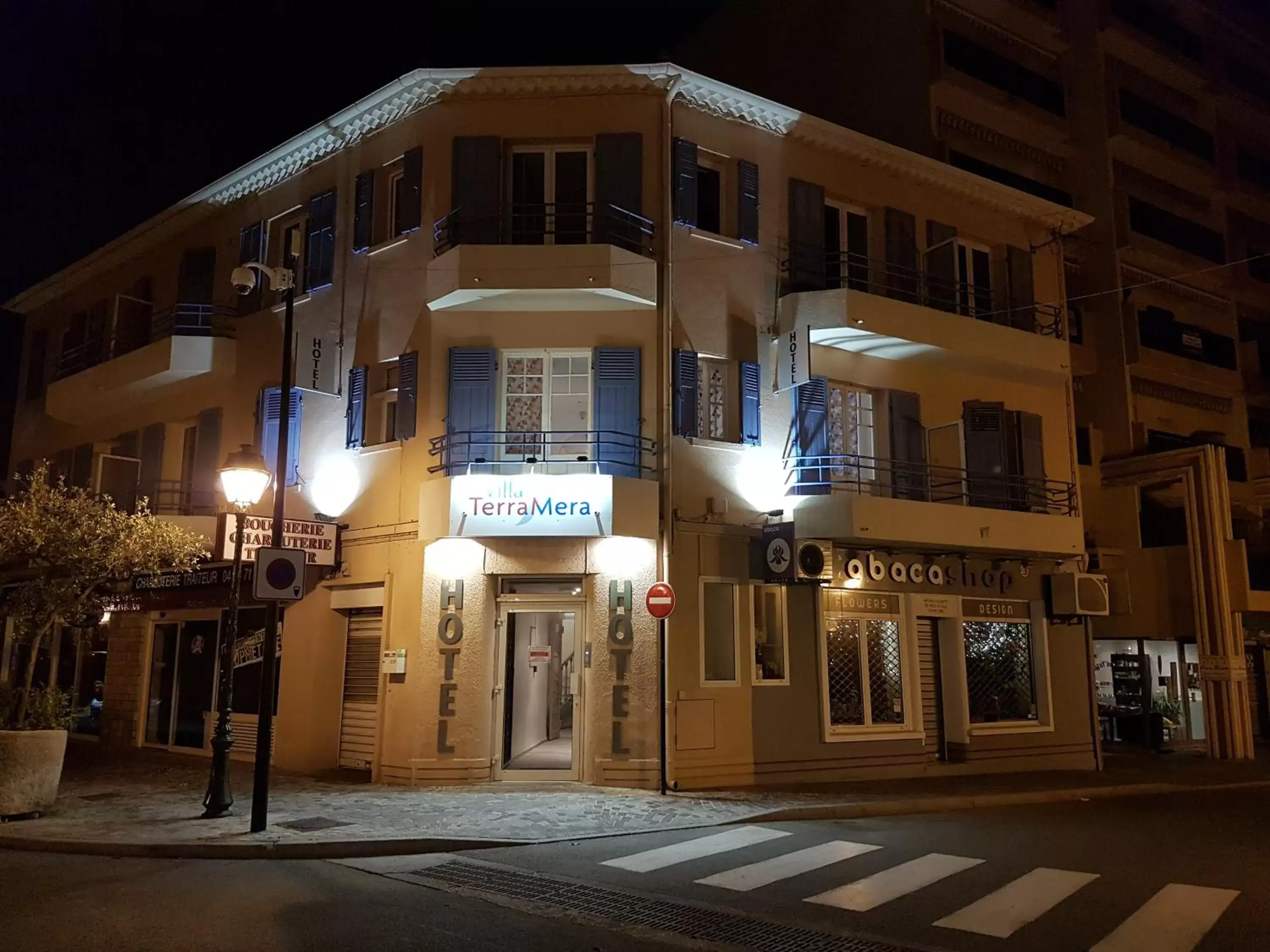 Facade/entrance, Property Building in Villa TerraMera Hôtel